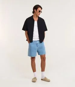 Bermuda Cropped em Jeans Liso