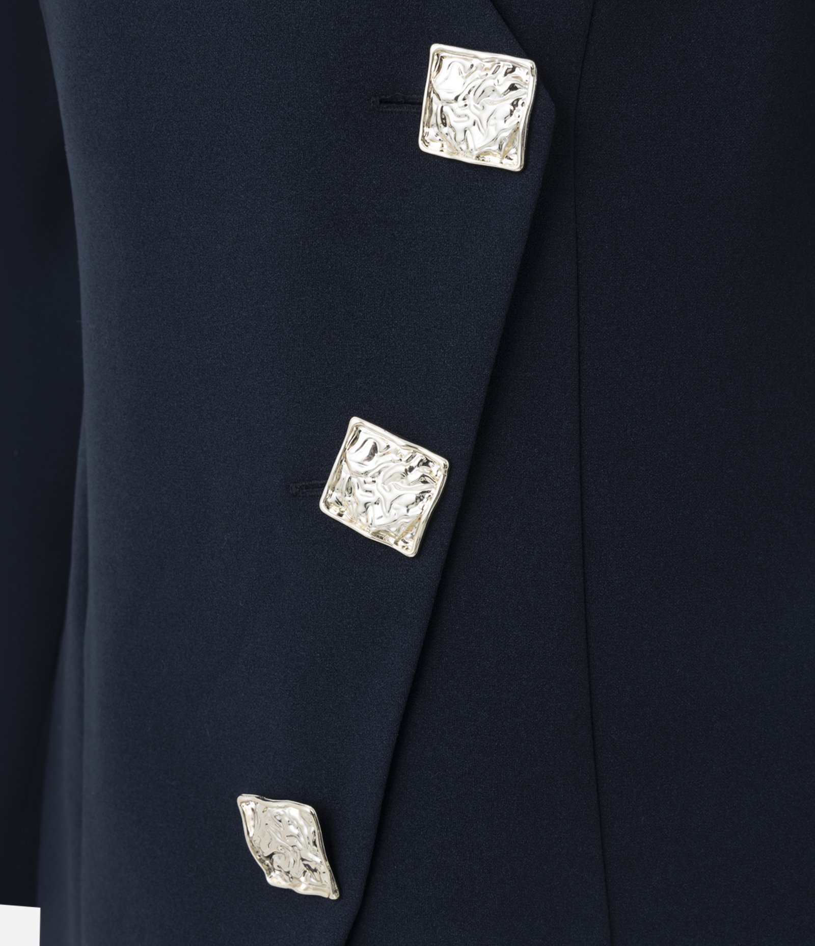 Vestido Curto em Crepe com Manga Ampla e Botões Quadrados Preto 6