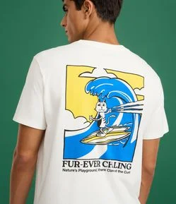 Camiseta Comfort em Algodão com Estampa de Gato Surfista