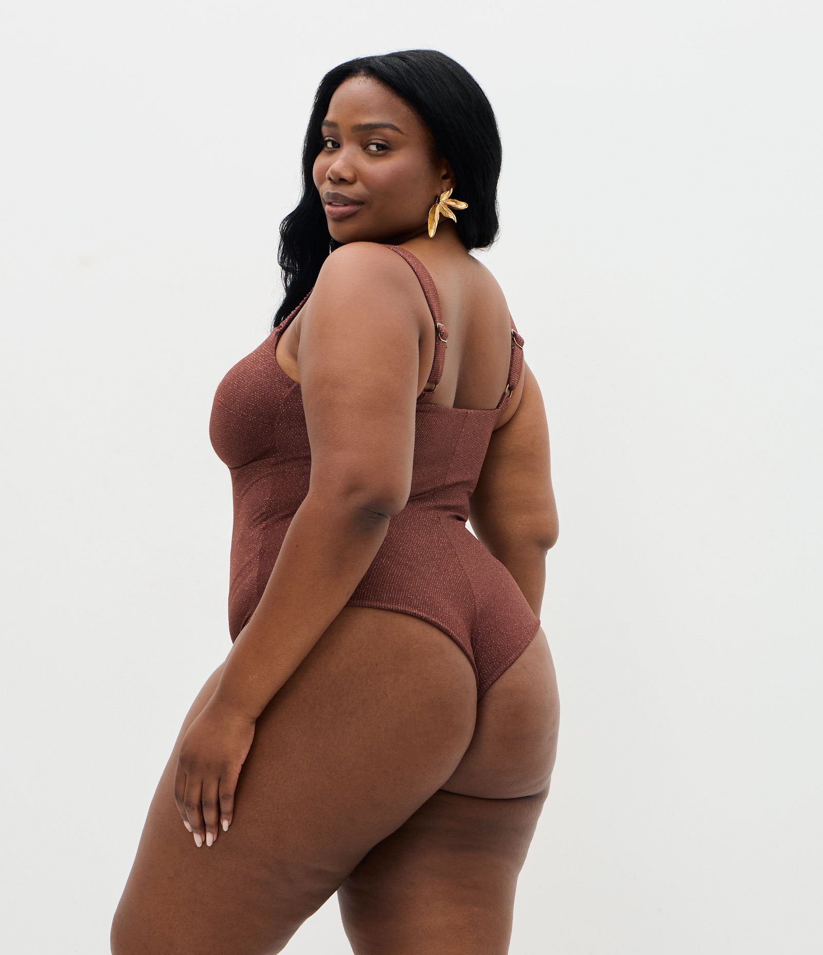 Maio Fio Duplo com Fio Metalizado e Proteção UV Curve & Plus Size Marrom 3