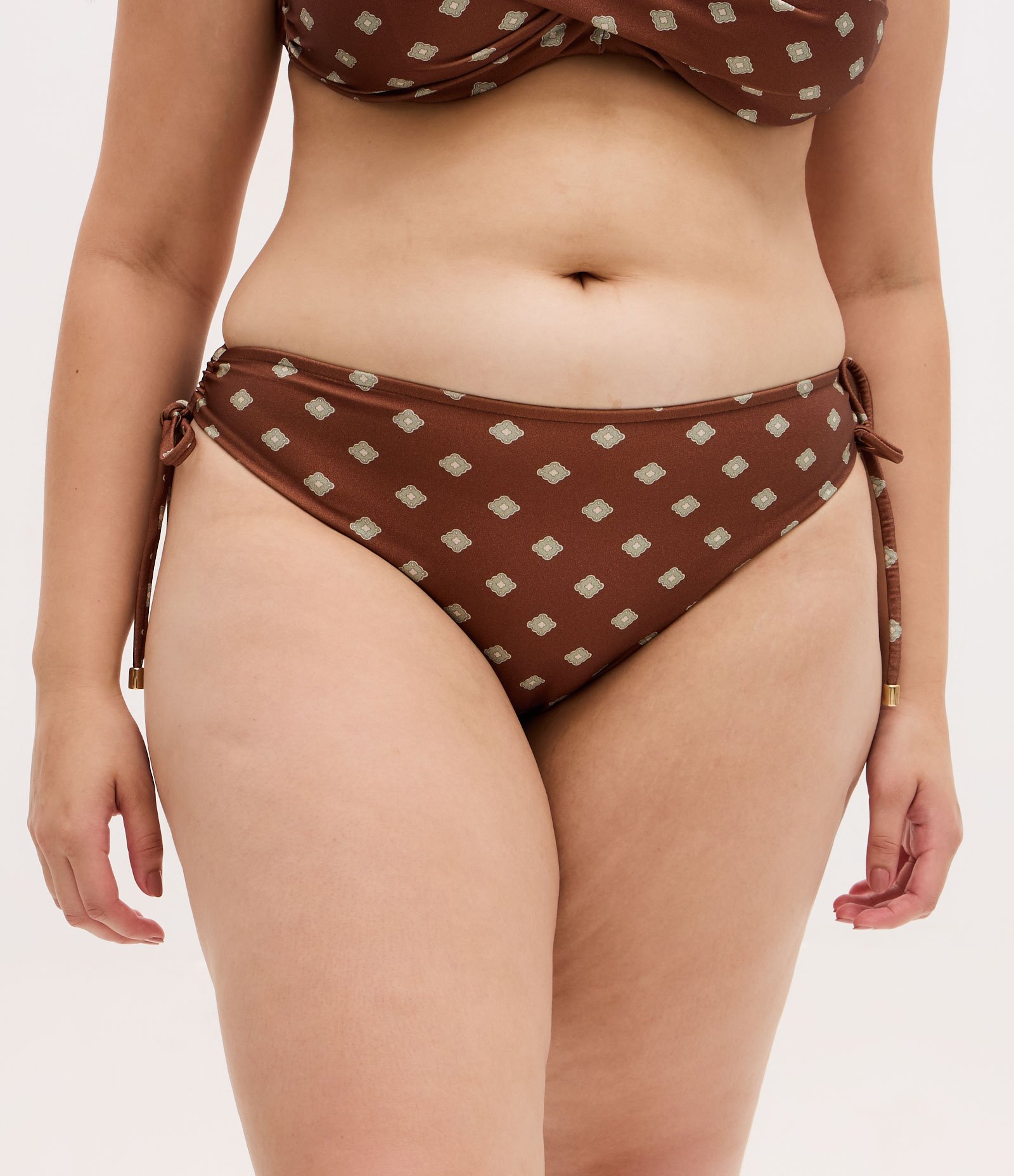 Biquini Calcinha em Microfibra com Amarração Lateral Curve & Plus Size Marrom 2