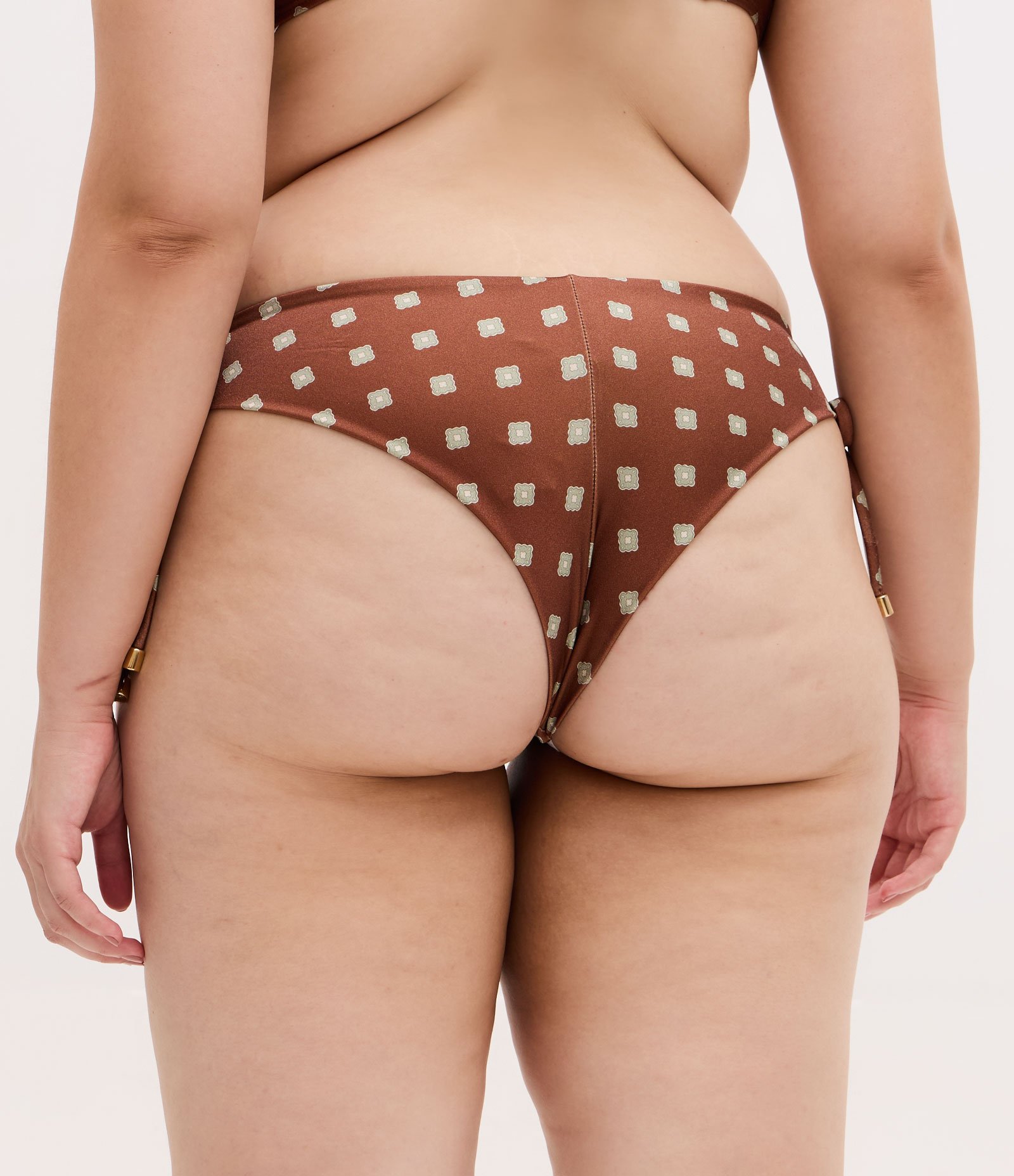 Biquini Calcinha em Microfibra com Amarração Lateral Curve & Plus Size Marrom 4