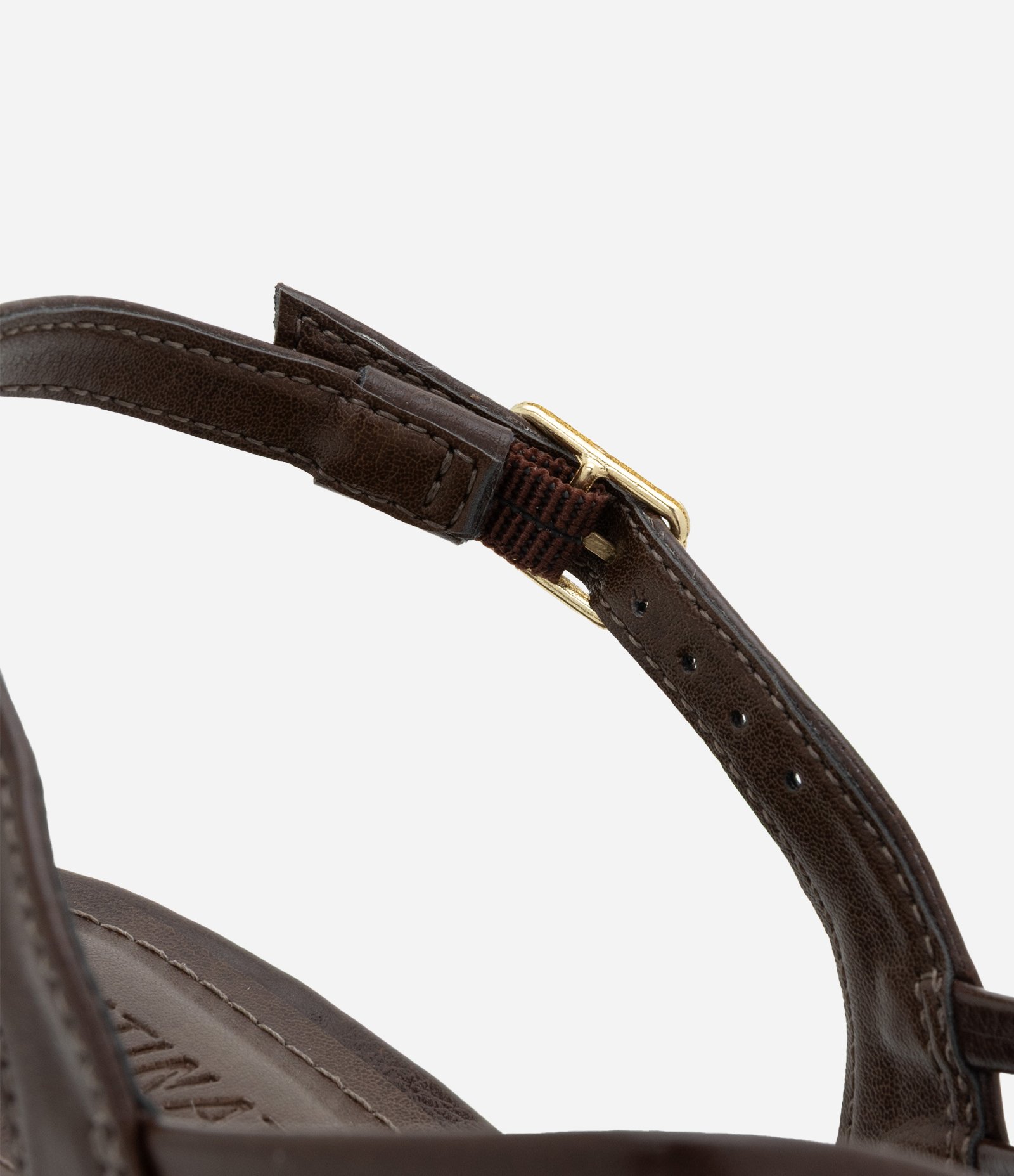 Sandália em PU com Cabedal de Tiras Entrelaçadas Marrom 4