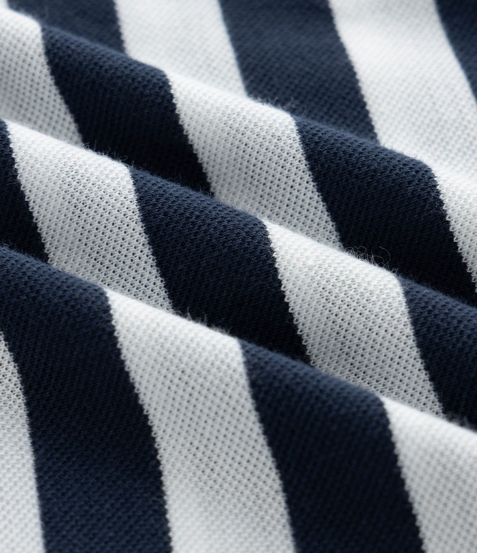 Blusa Boxy em Malha Piquet Listrada e com Gola Polo Curve & Plus Size Azul 3