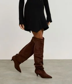 Bota Over The Knee em Suede com Caimento Franzido