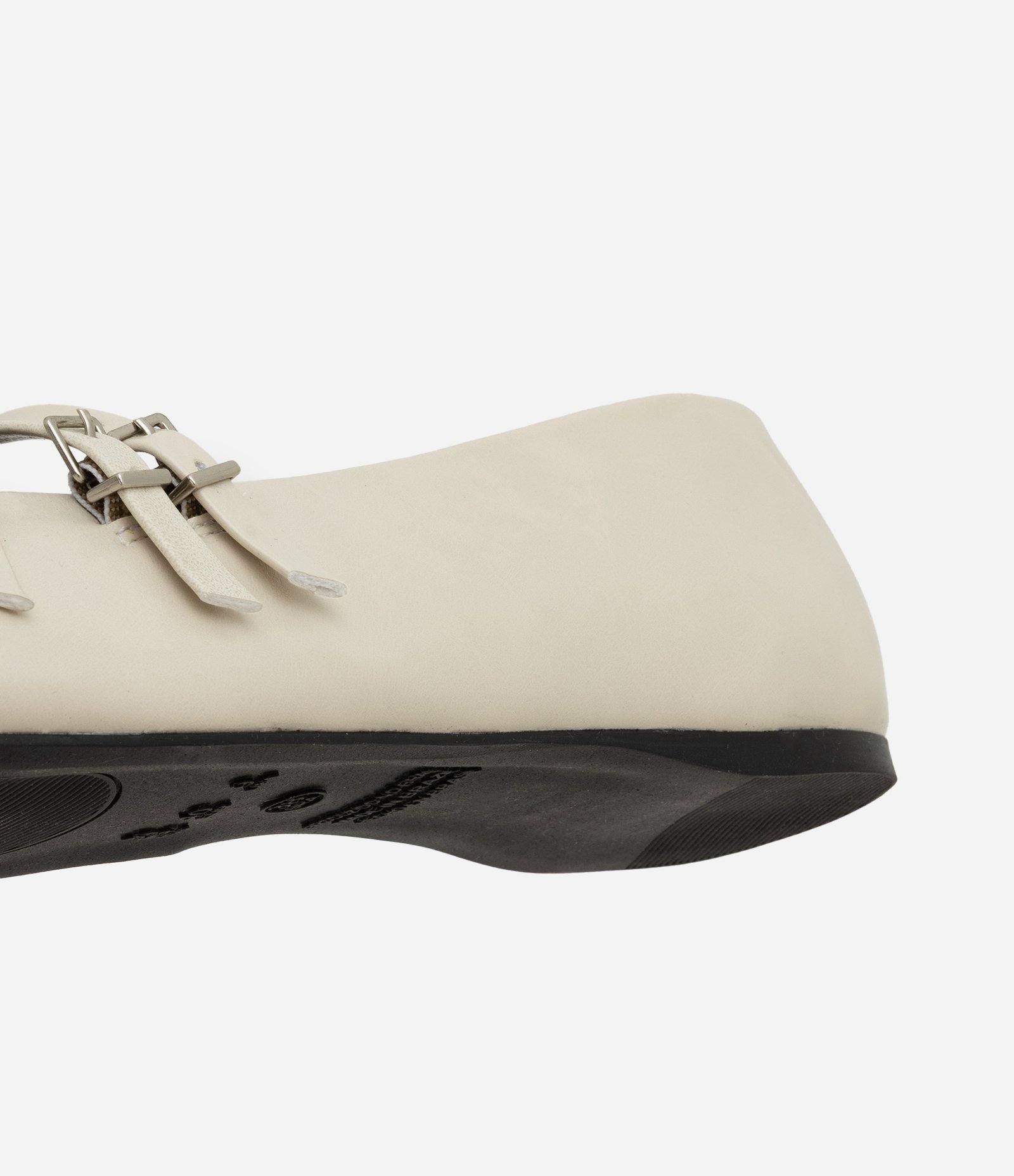 Sapatilha com Bico Quadrado e Multi Tiras Cruzadas Bege 3