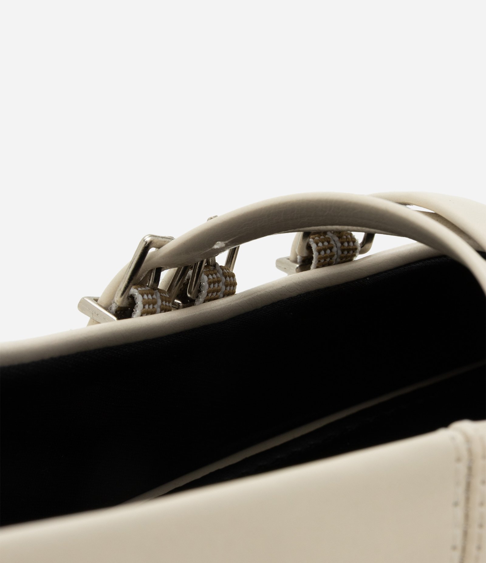 Sapatilha com Bico Quadrado e Multi Tiras Cruzadas Bege 5