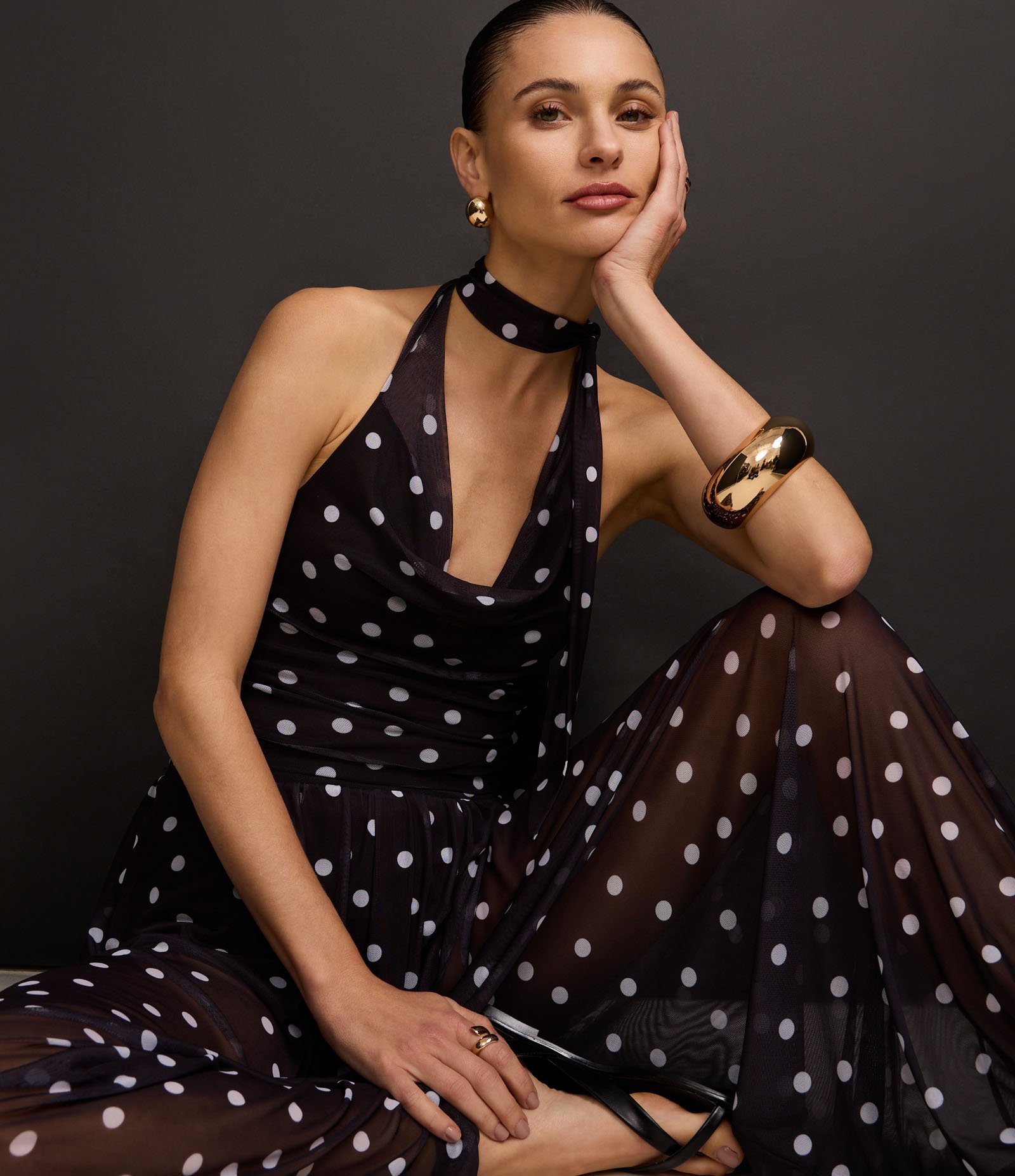 Blusa Frente Única em Tule com Lenço e Estampa Poá Preto 6