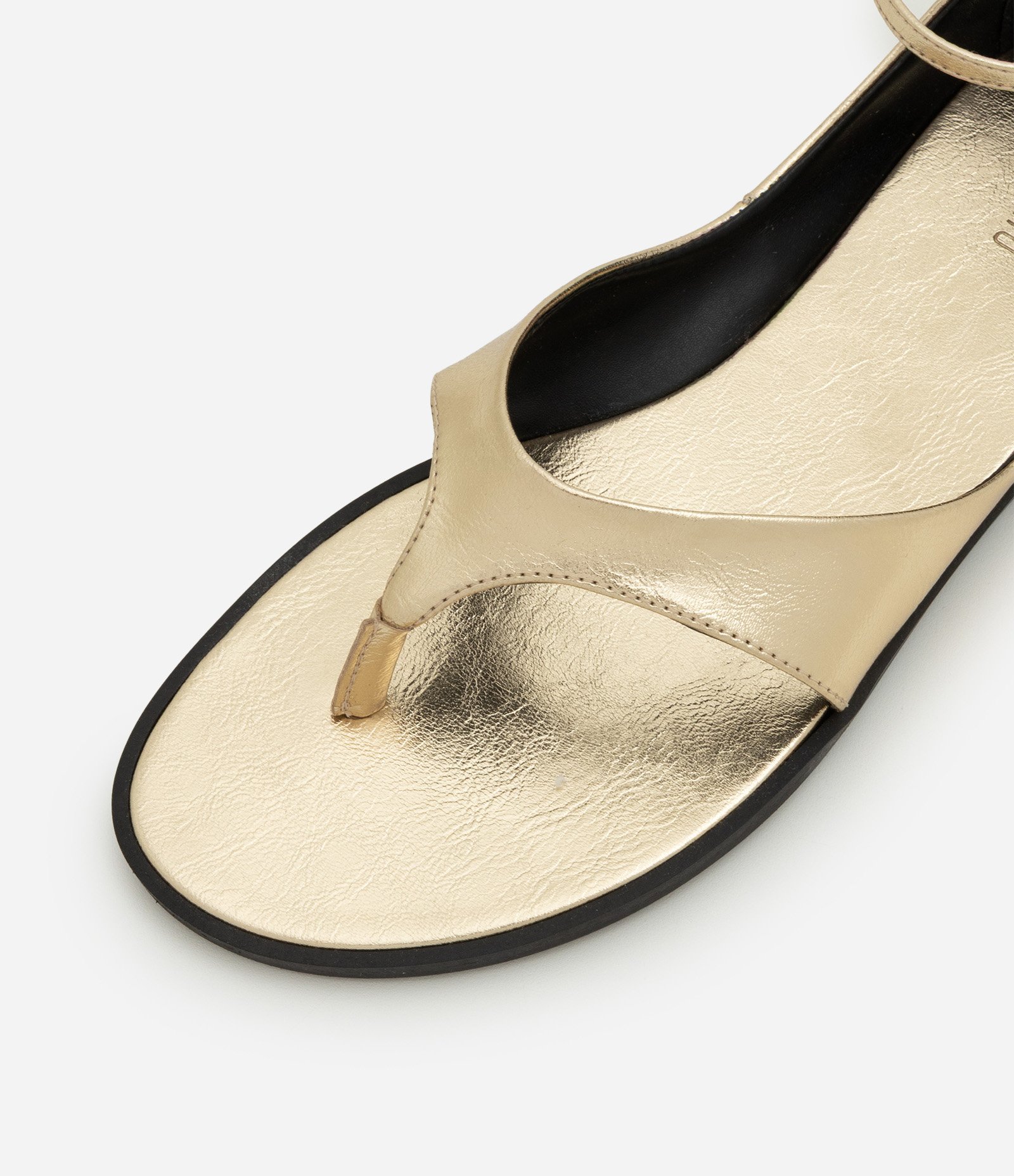 Rasteira de Dedo em PU com Parte Traseira Fechada Dourado 3