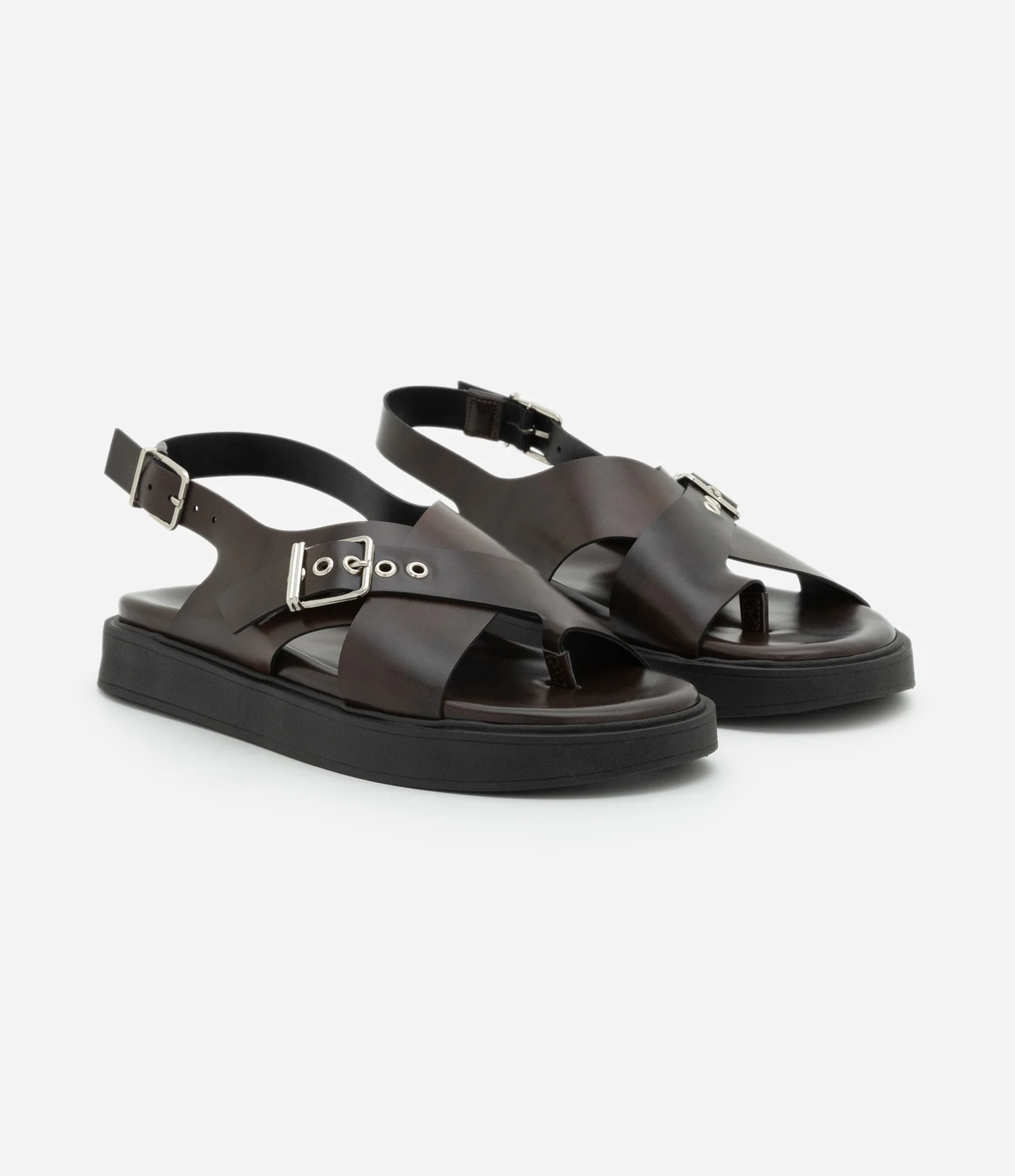 Sandália Rasteira Flatform em PU com Cabedal Cruzado Marrom 2