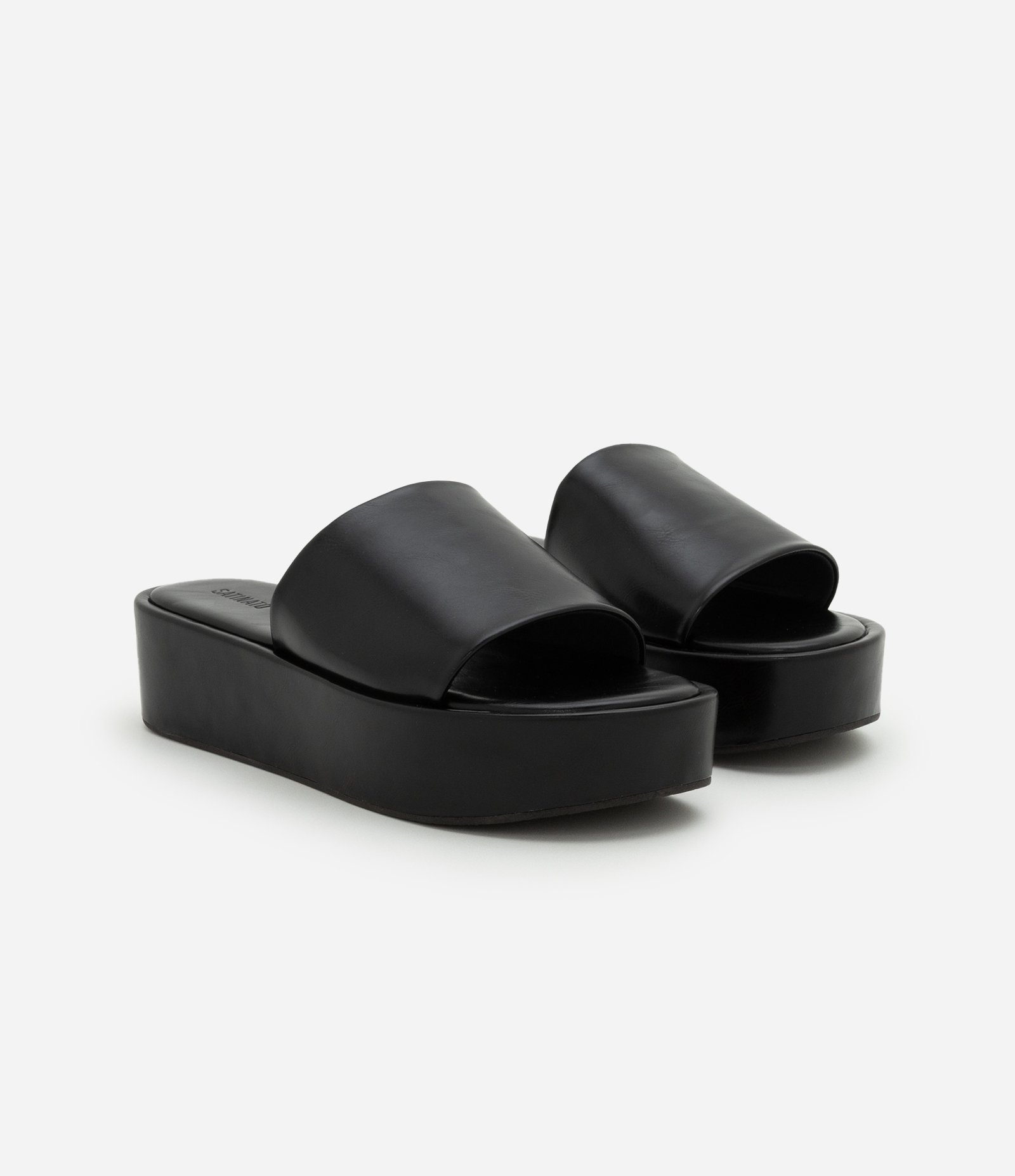 Sandália Slide Flatform em PU com Cabedal Amplo Preto 2