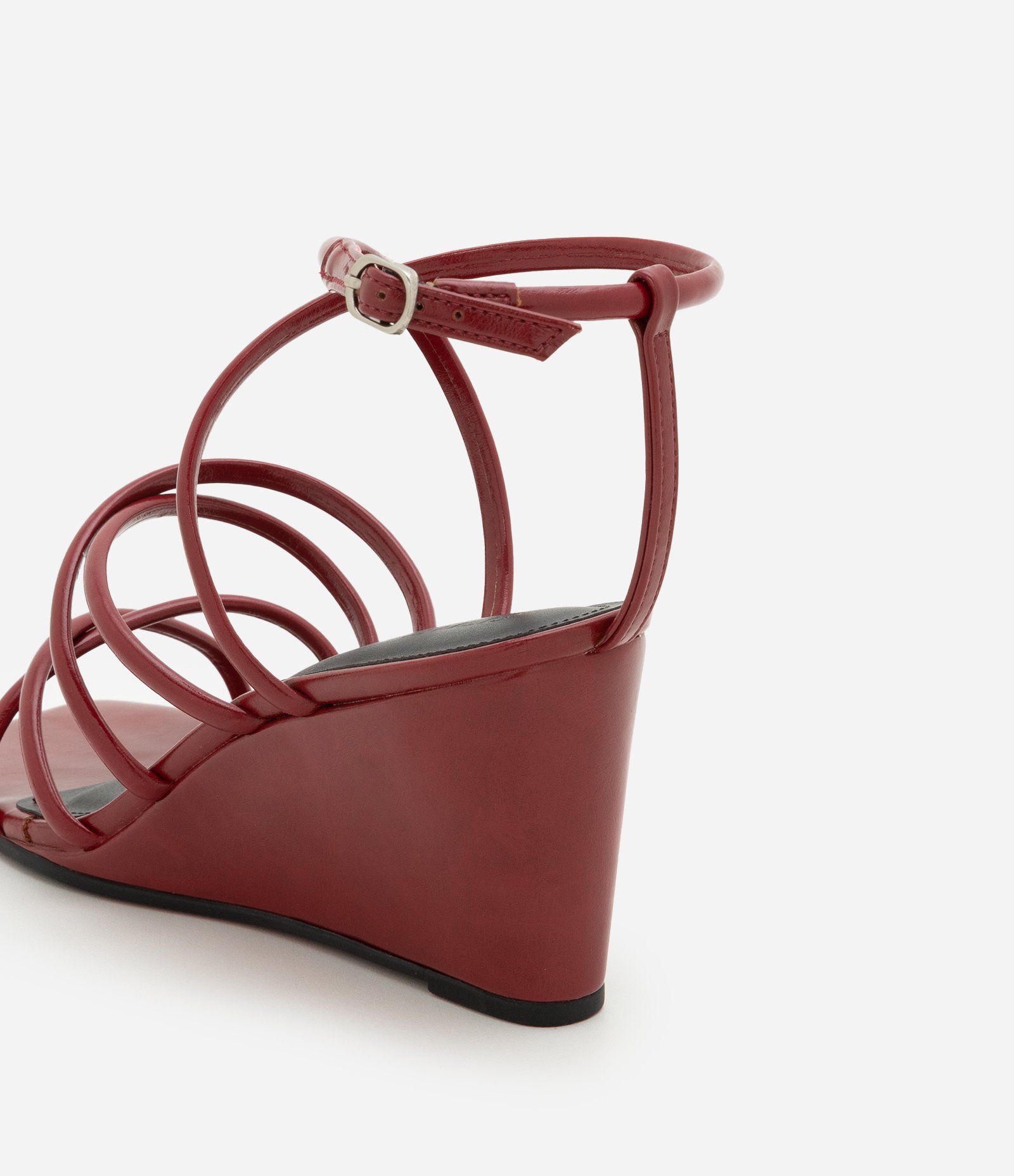 Sandália Anabela em PU com Tiras Entrelaçadas Vermelho 6