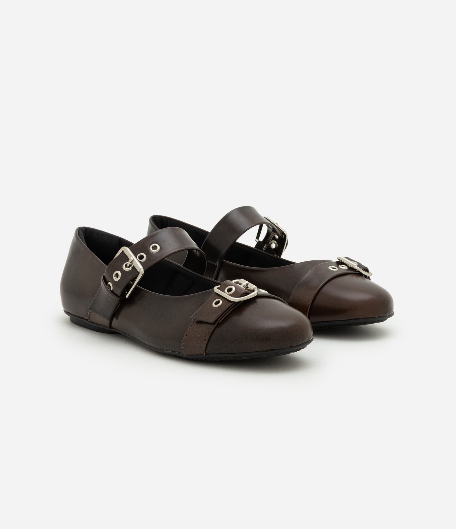 Sapatilha em PU com Fivelas Ajustáveis e Ilhós Marrom 3