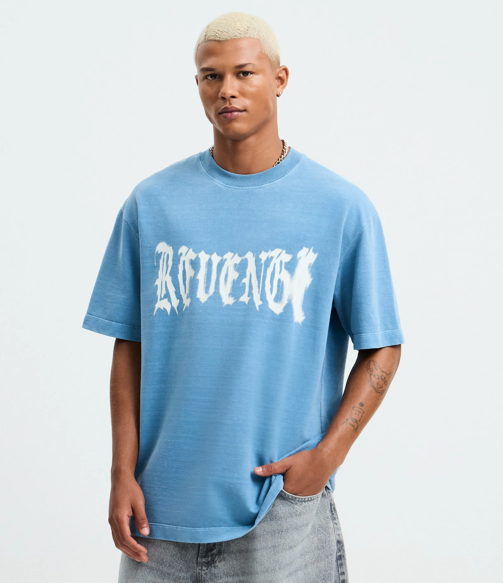 Camiseta Boxy em Moletinho sem Felpa com Estampa Revenge Azul 1
