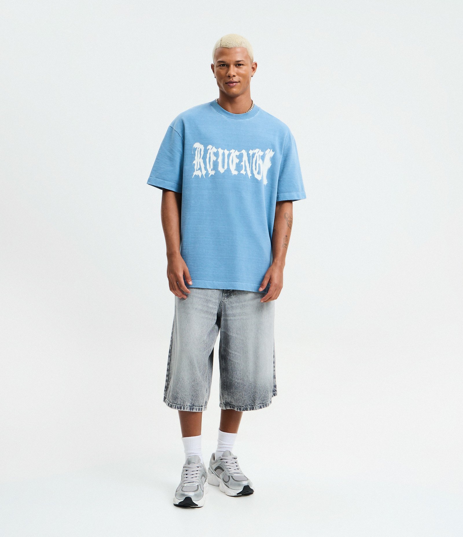 Camiseta Boxy em Moletinho sem Felpa com Estampa Revenge Azul 2