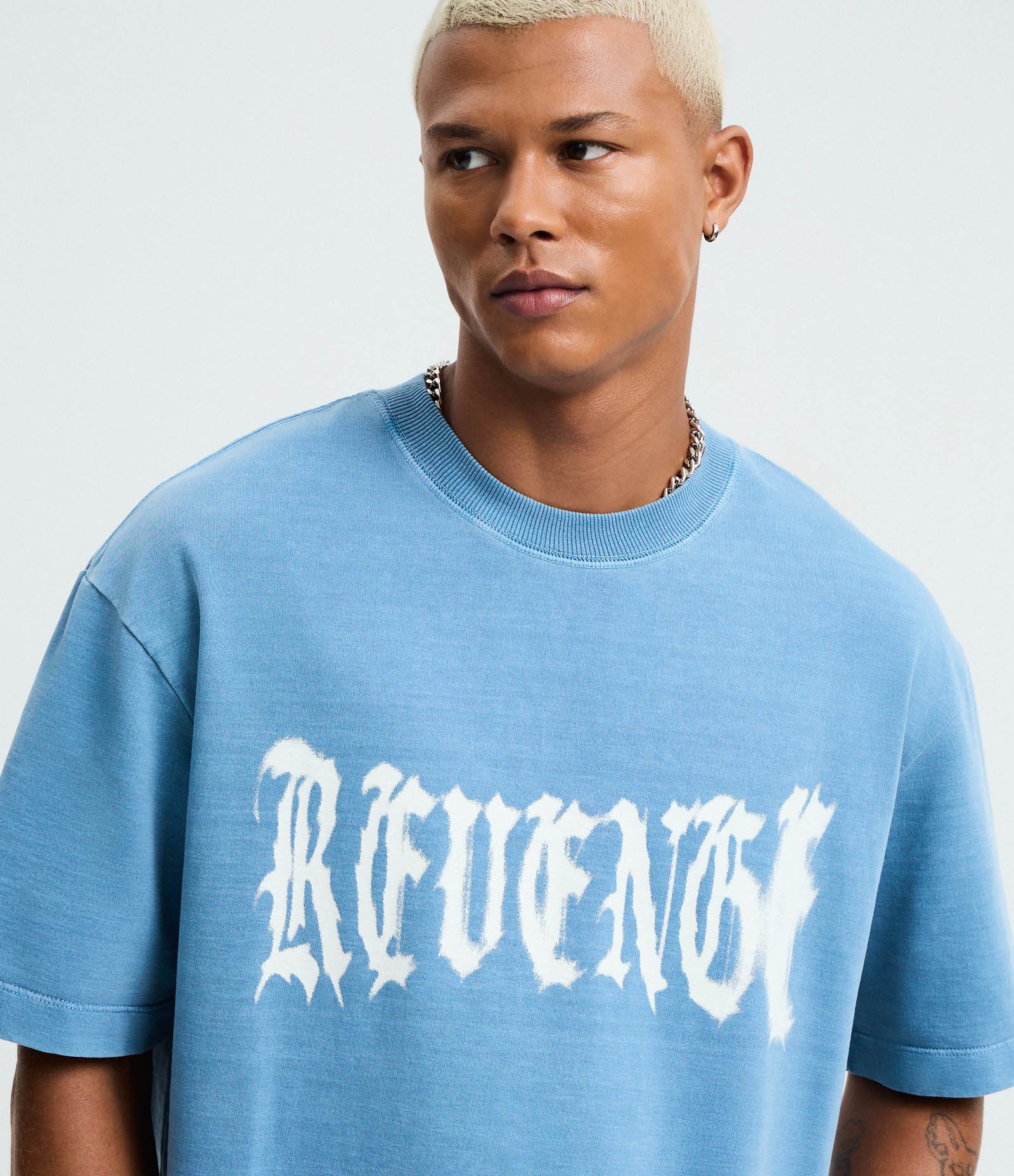 Camiseta Boxy em Moletinho sem Felpa com Estampa Revenge Azul 3