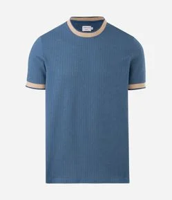 Camiseta em Algodão Texturizado com Gola e Manga Contrastante