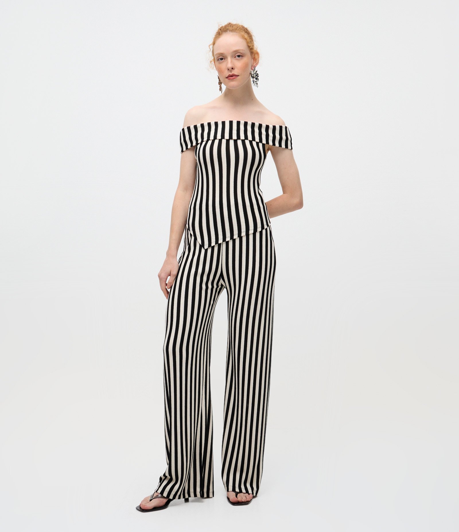 Calça em Algodão com Padrão de Listras e Ajuste na Cintura Preto / Branco 1