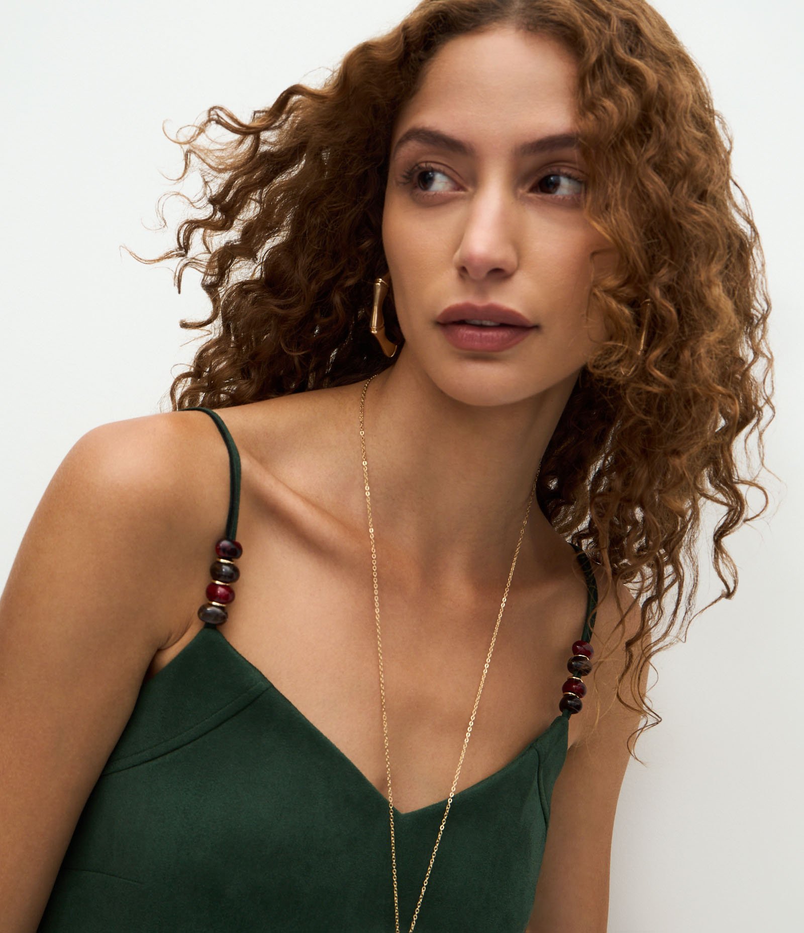 Blusa Curta em Suede com Bolinhas na Alça Verde 4
