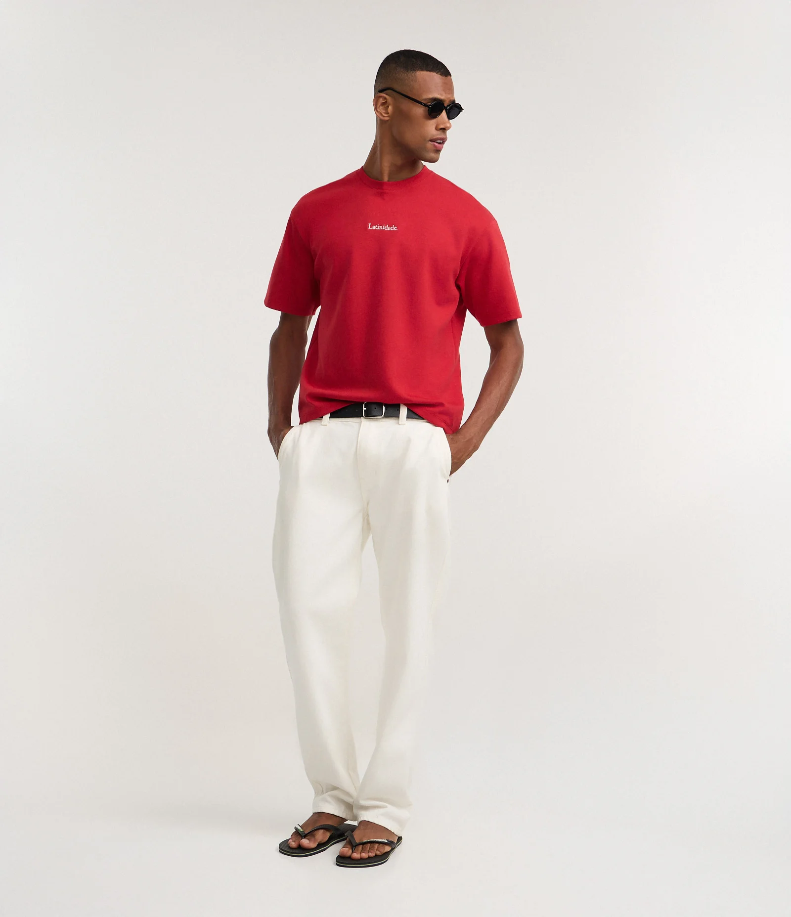 Camiseta Manga Curta em Algodão e Lettering Latinidade Vermelho 2