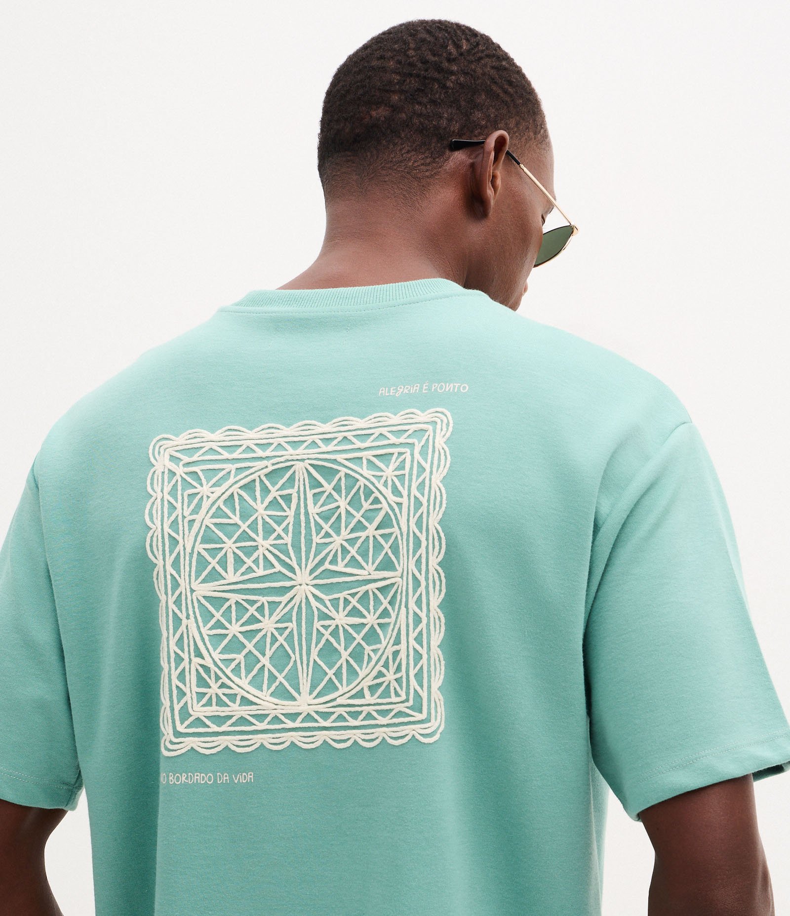 Camiseta Boxy em Suedine com Estampa nas Costas Azul 3