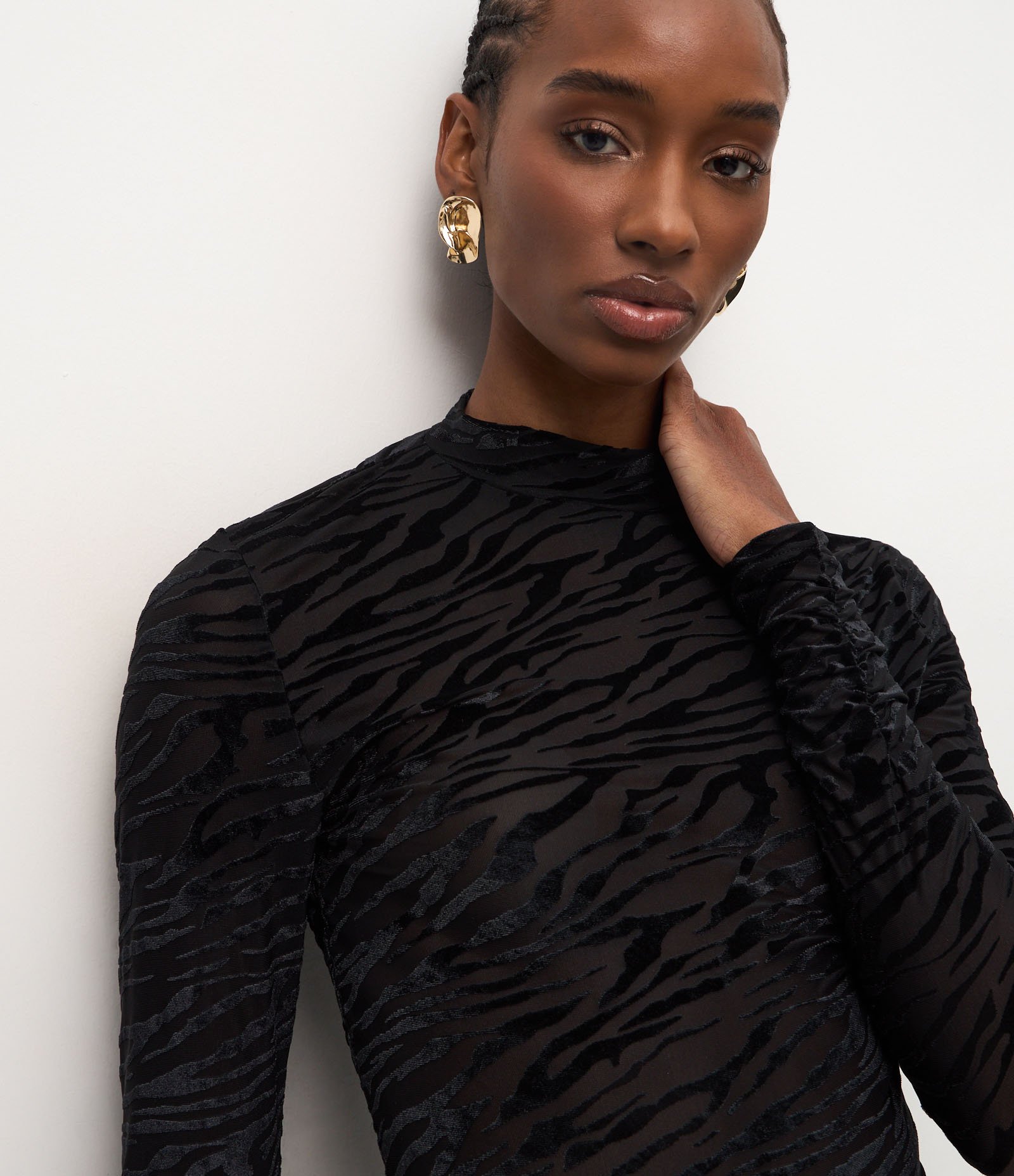 Blusa Regular em Tule com Estampa Texturizada Animal Print Preto 3