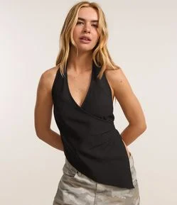 Blusa Frente Única Transpassada com Ponta Assimétrica