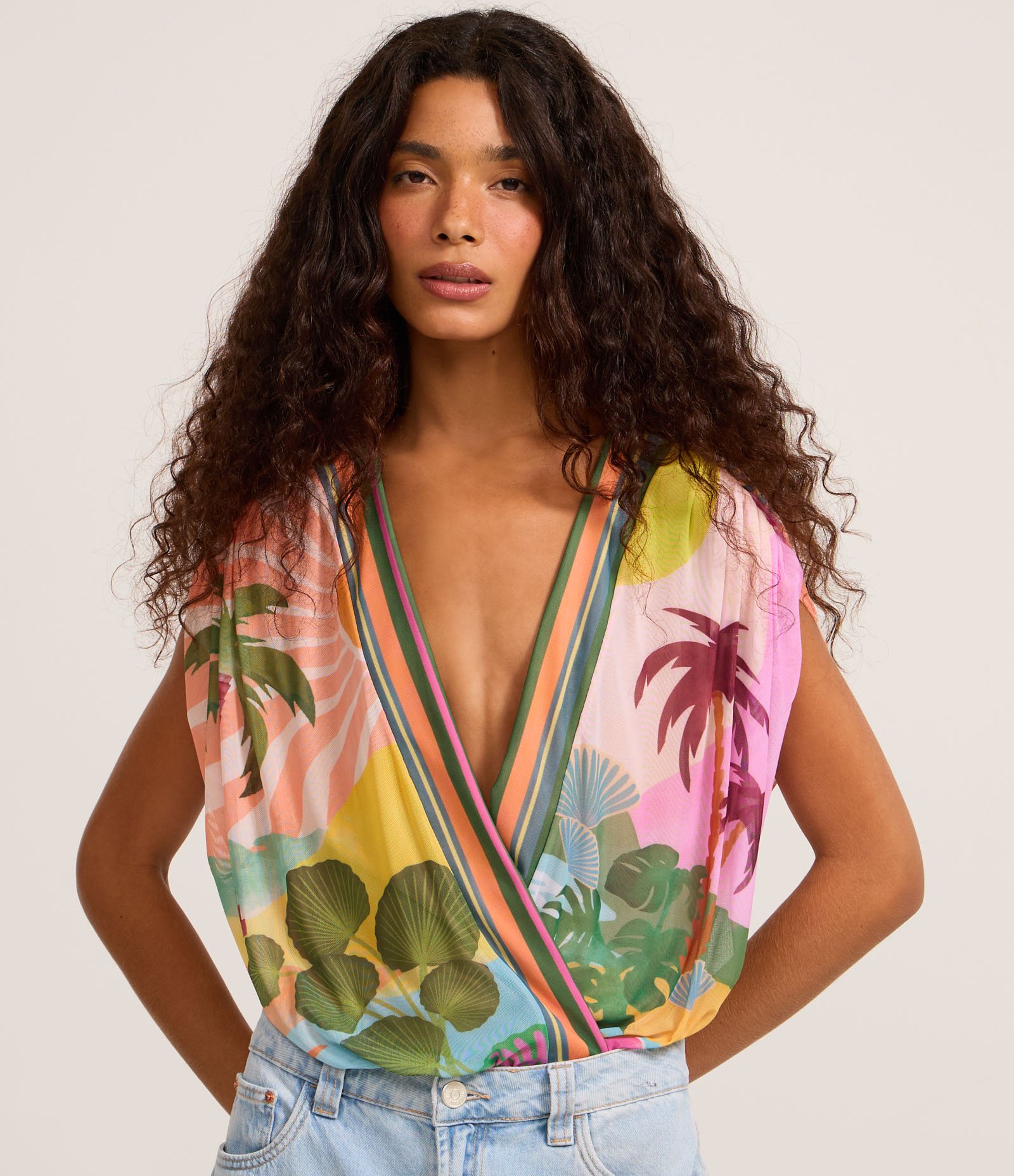 Body em Tule com Mix de Estampa Tropical Multicores 1