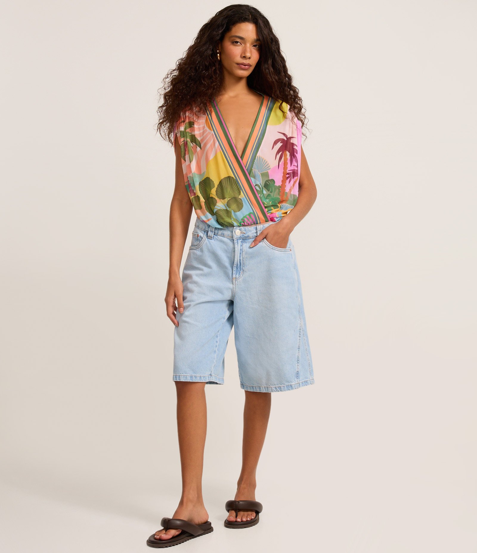 Body em Tule com Mix de Estampa Tropical Multicores 2