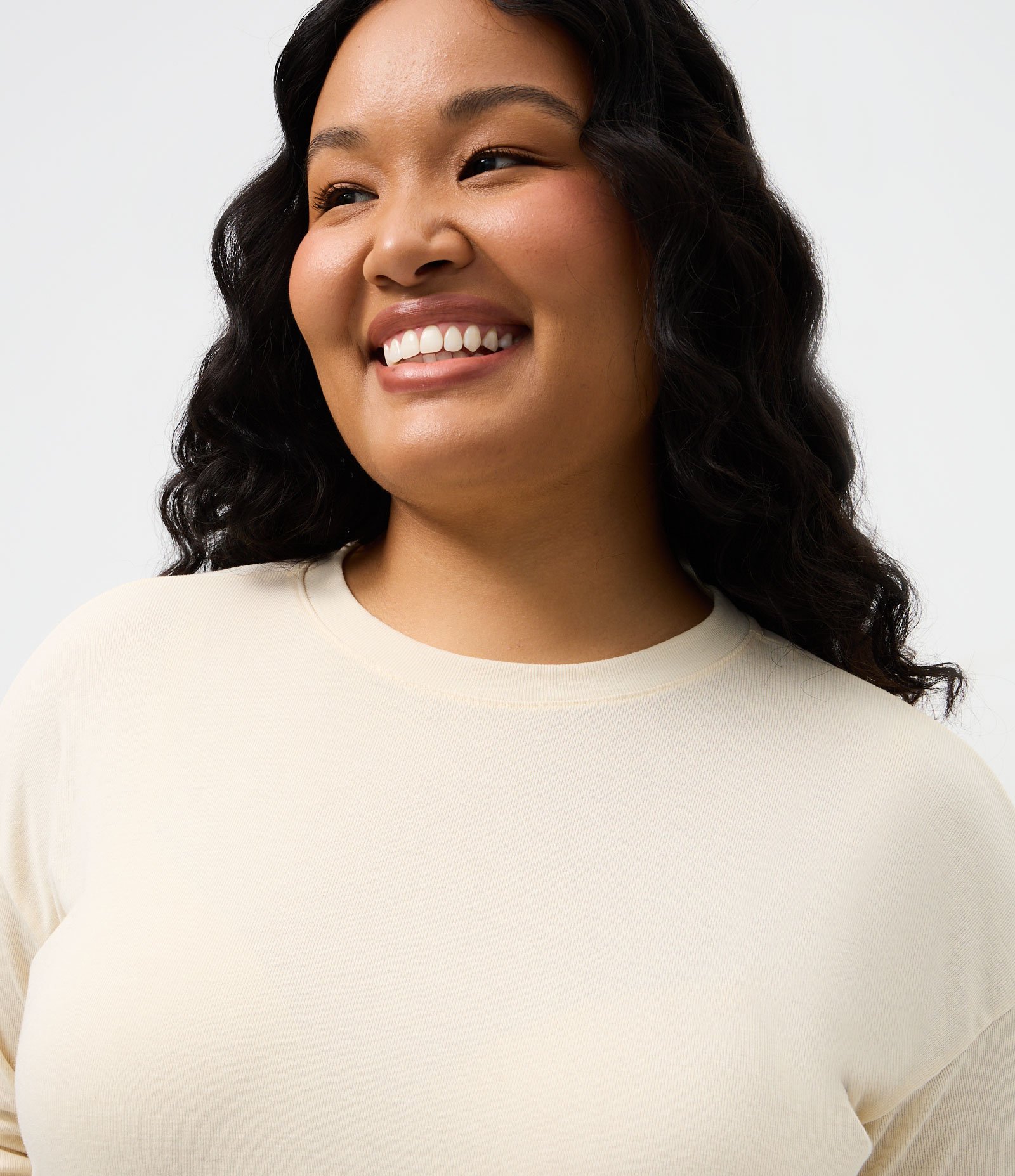 Blusa em Ribana com Ombro Deslocado Curve & Plus Size Bege Claro 4