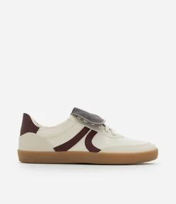 Tênis Chuteira em PU com Língua Texturizada