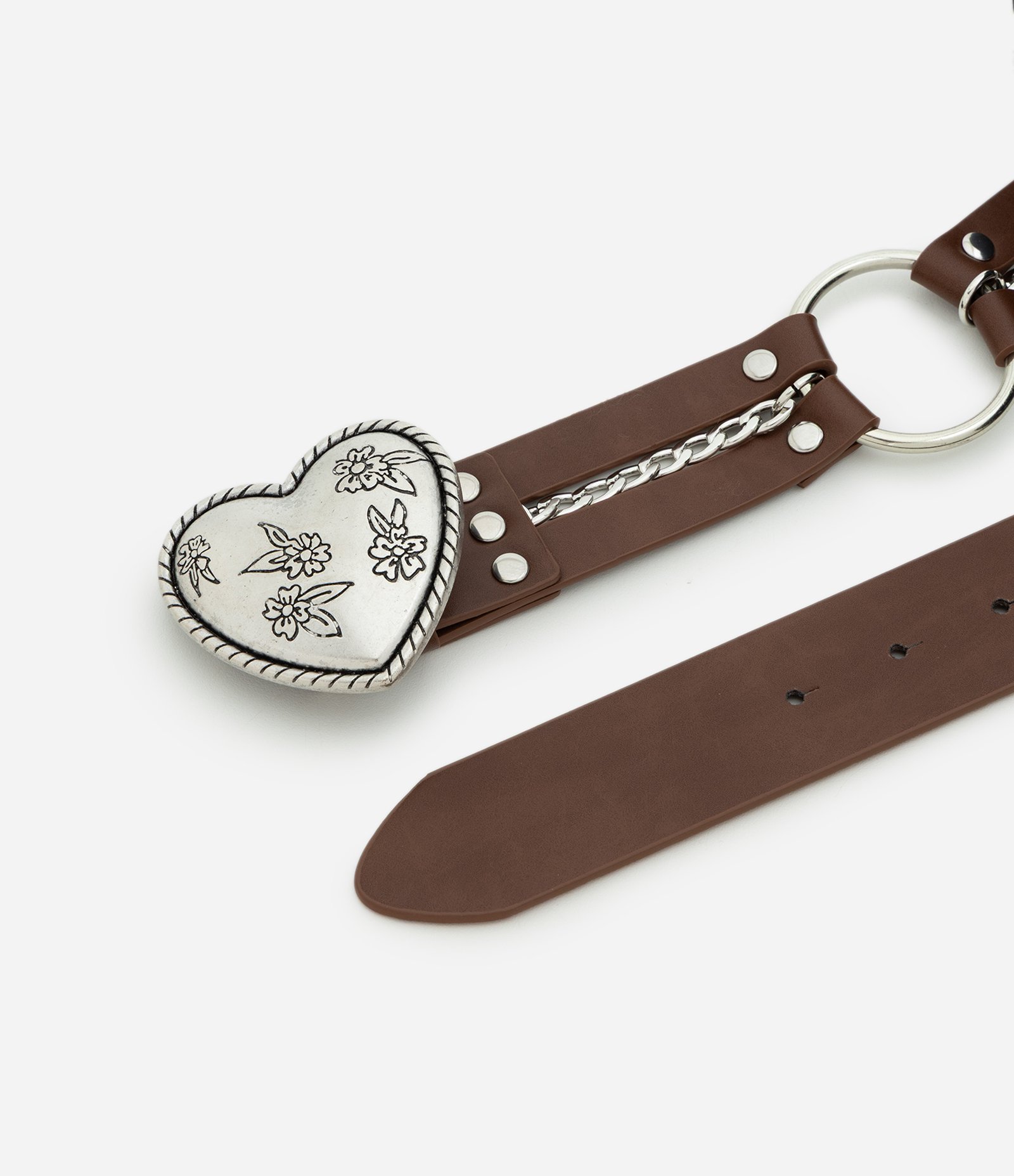 Cinto Boho Largo em PU com Detalhe de Coração e Corrente Marrom 2