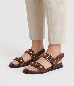 Sandália Sport Sandal Rasteira com Tachinhas e Ilhóses