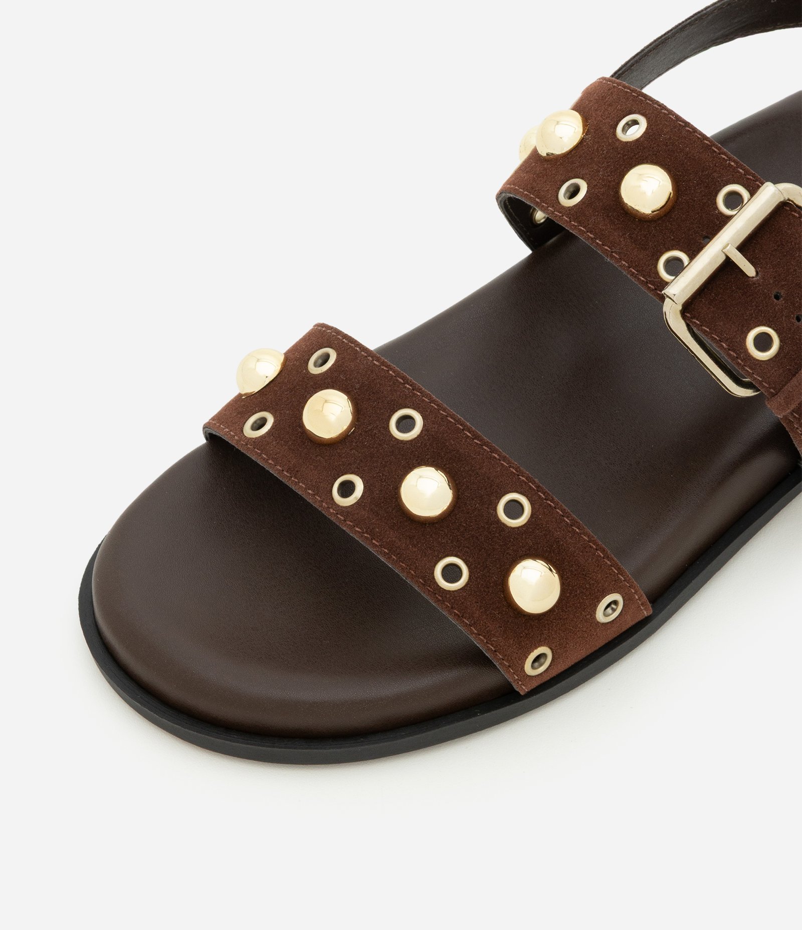 Sandália Sport Sandal Rasteira com Tachinhas e Ilhóses Marrom 3