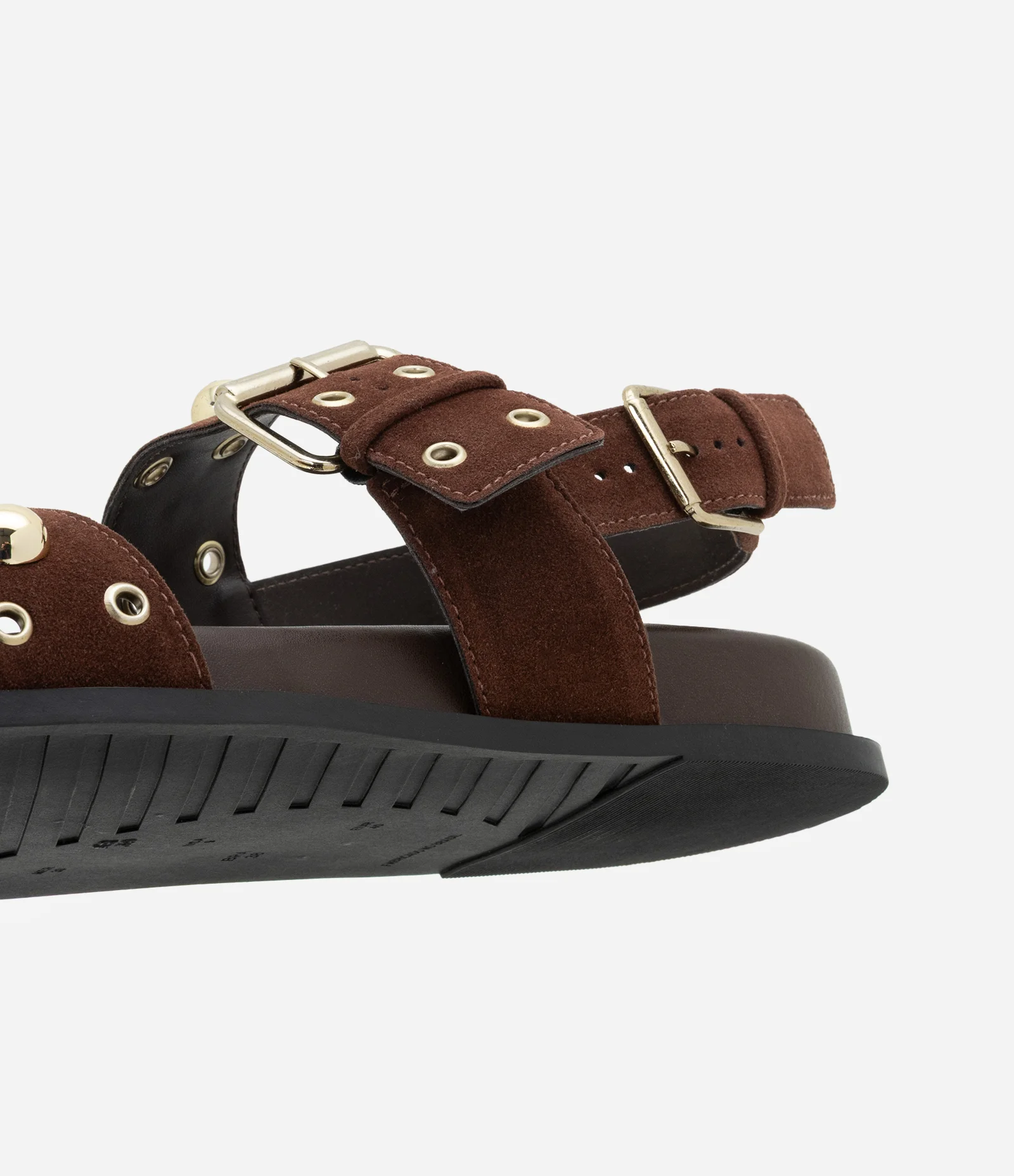 Sandália Sport Sandal Rasteira com Tachinhas e Ilhóses Marrom 4