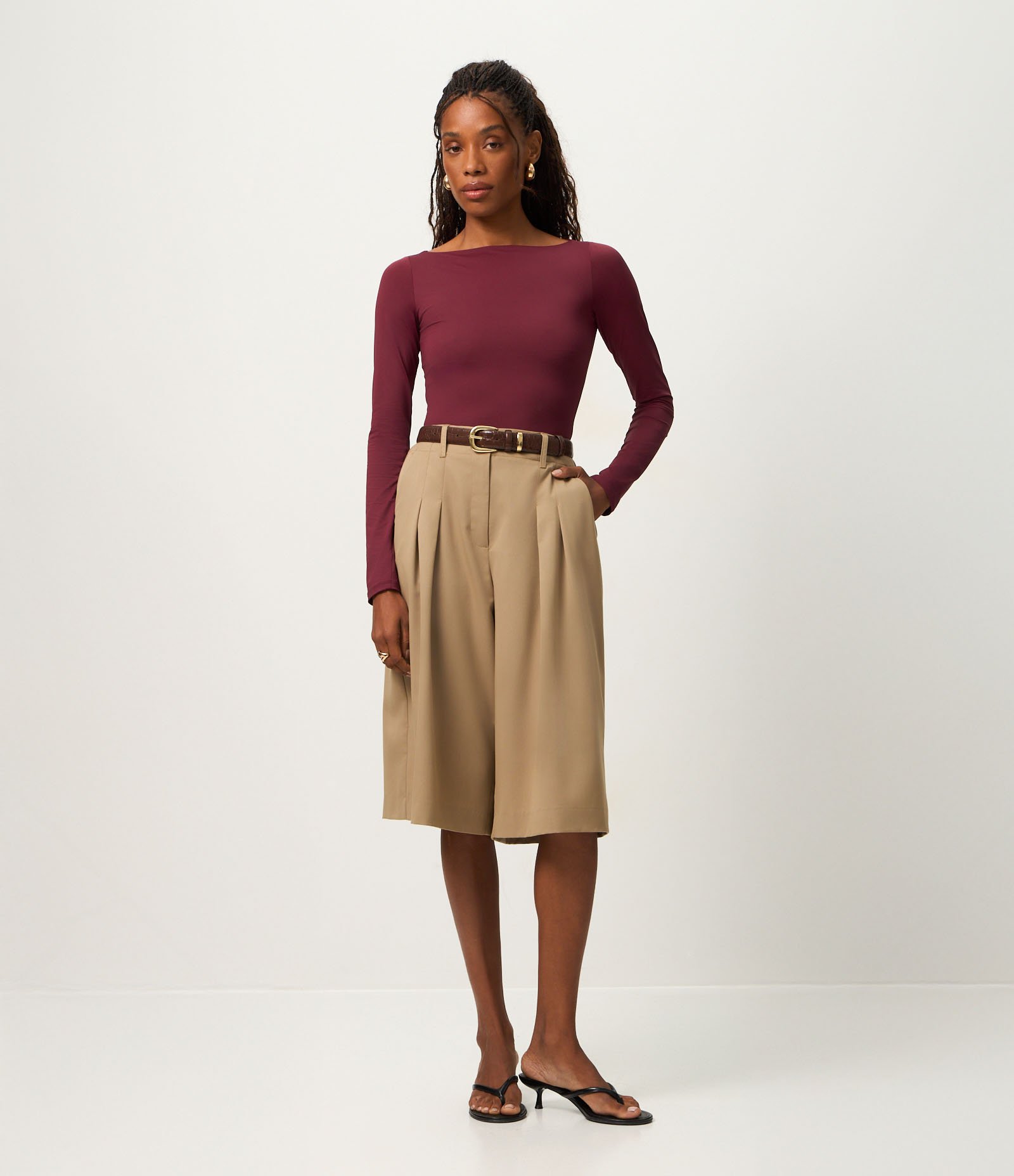Blusa Regular em Poliamida com Decote Canoa Bordô 2