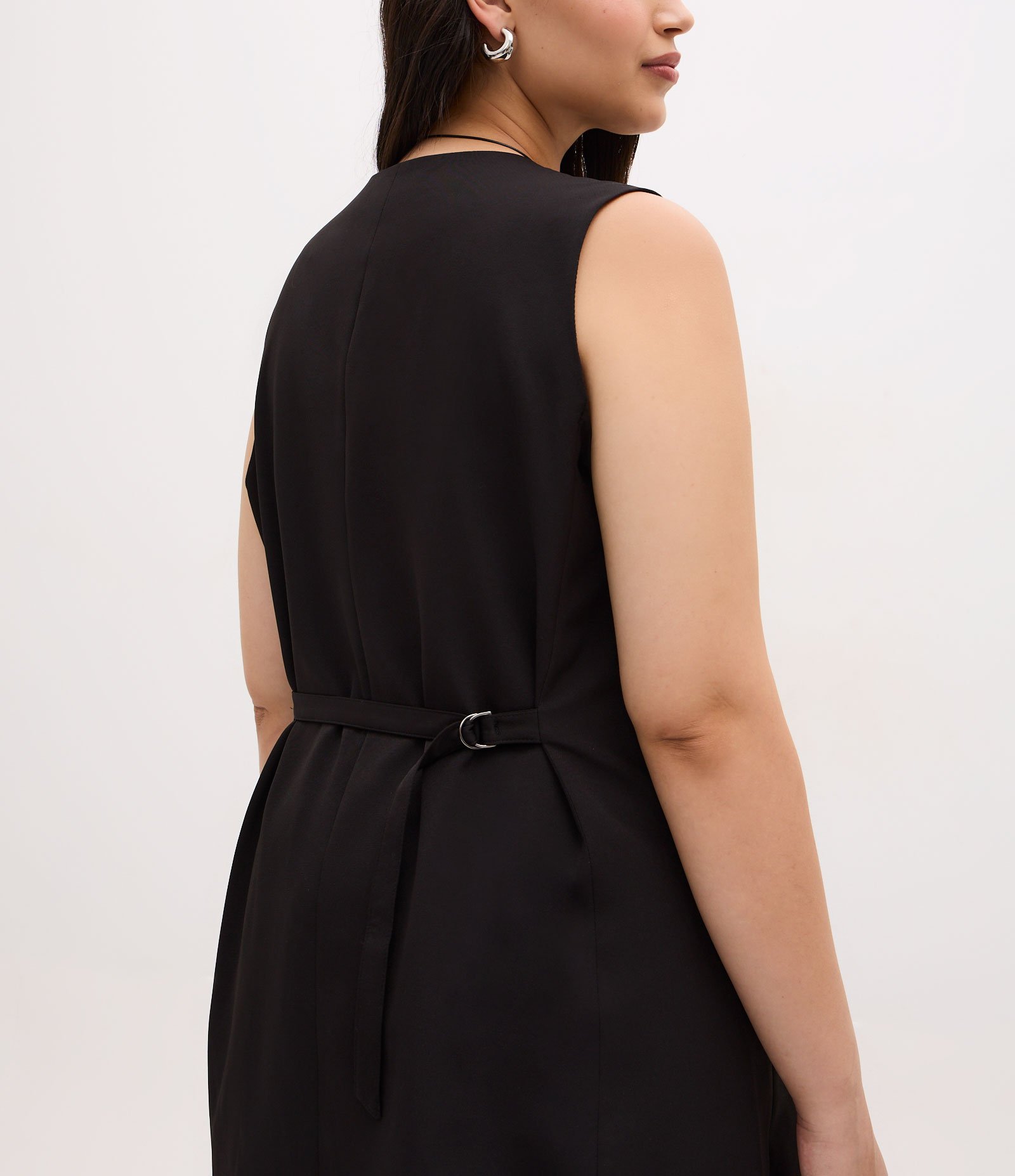 Colete Alongado Alfaiatado Curve & Plus Size Preto 3