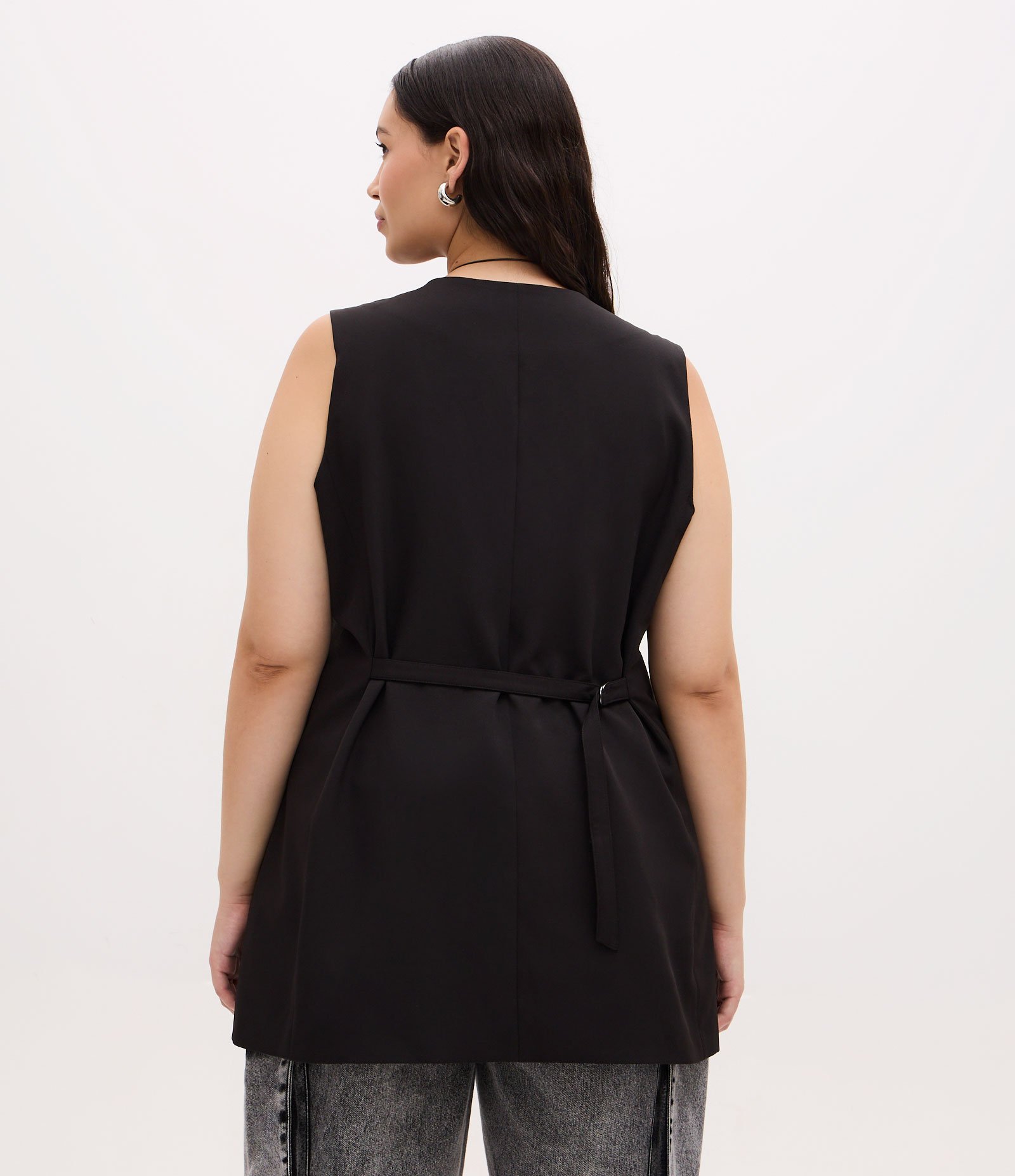 Colete Alongado Alfaiatado Curve & Plus Size Preto 4