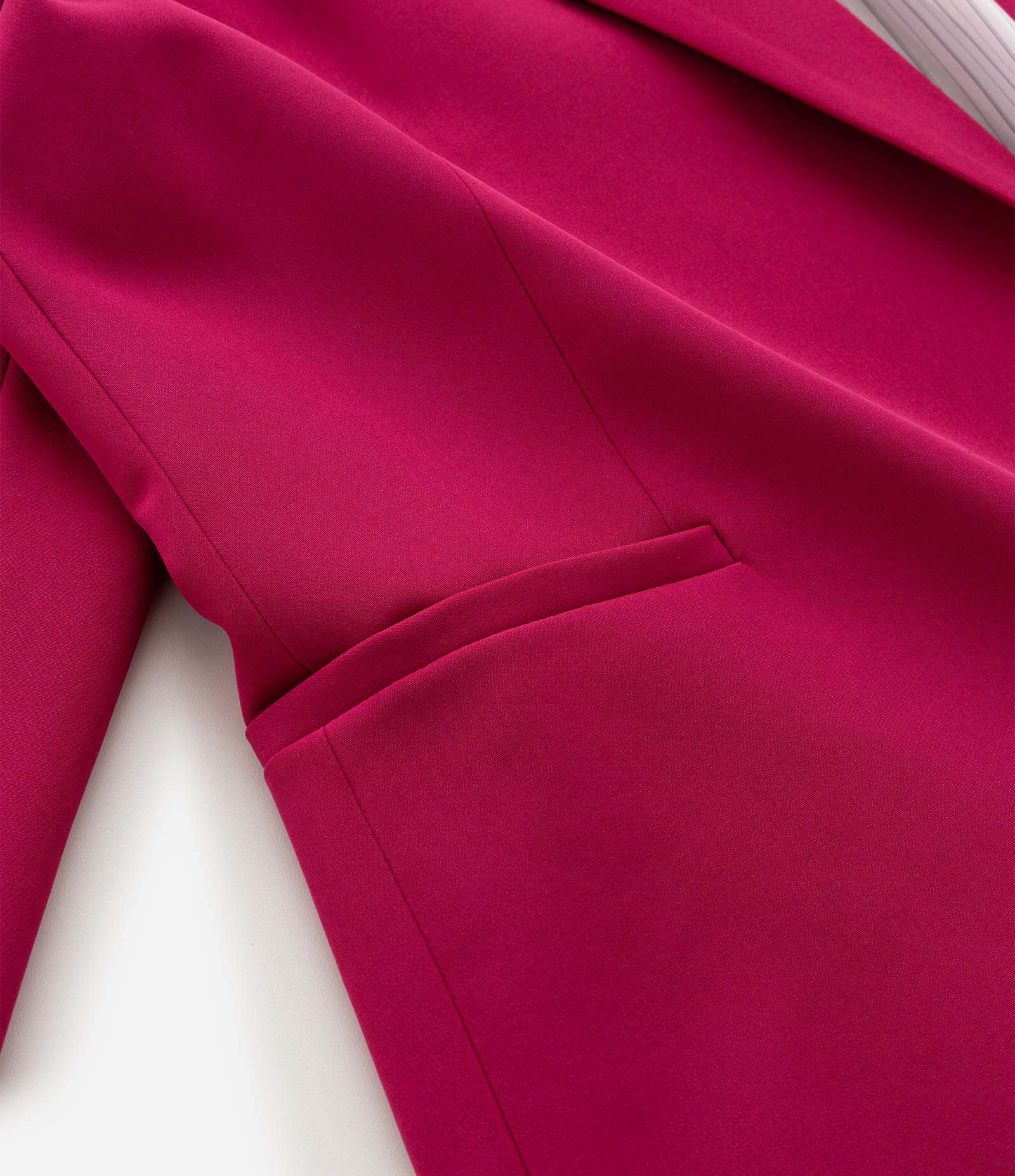 Blazer Alongado Alfaiatado e Sem Botões Curve & Plus Size Rosa 8