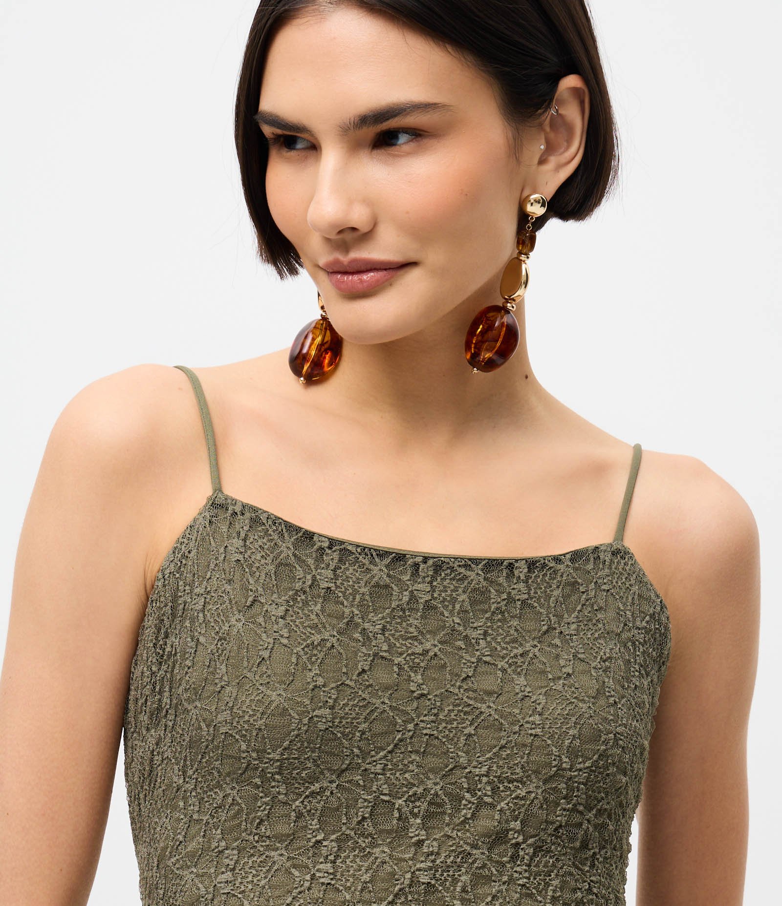 Vestido Midi em Renda com Alça Fina Verde 3