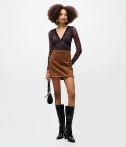 Saia Curta em Suede com Recortes