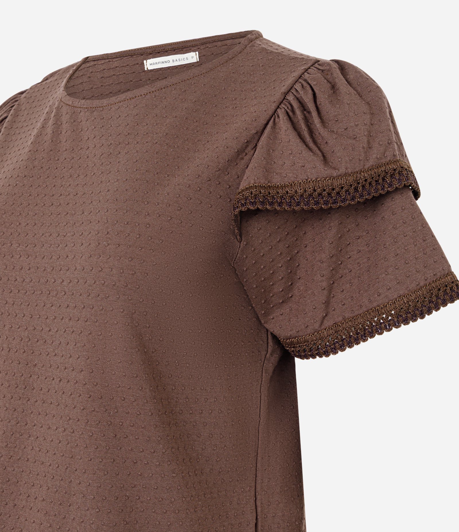 Blusa em Algodão com Babado na Manga e Detalhe Efeito Crochê Marrom 5