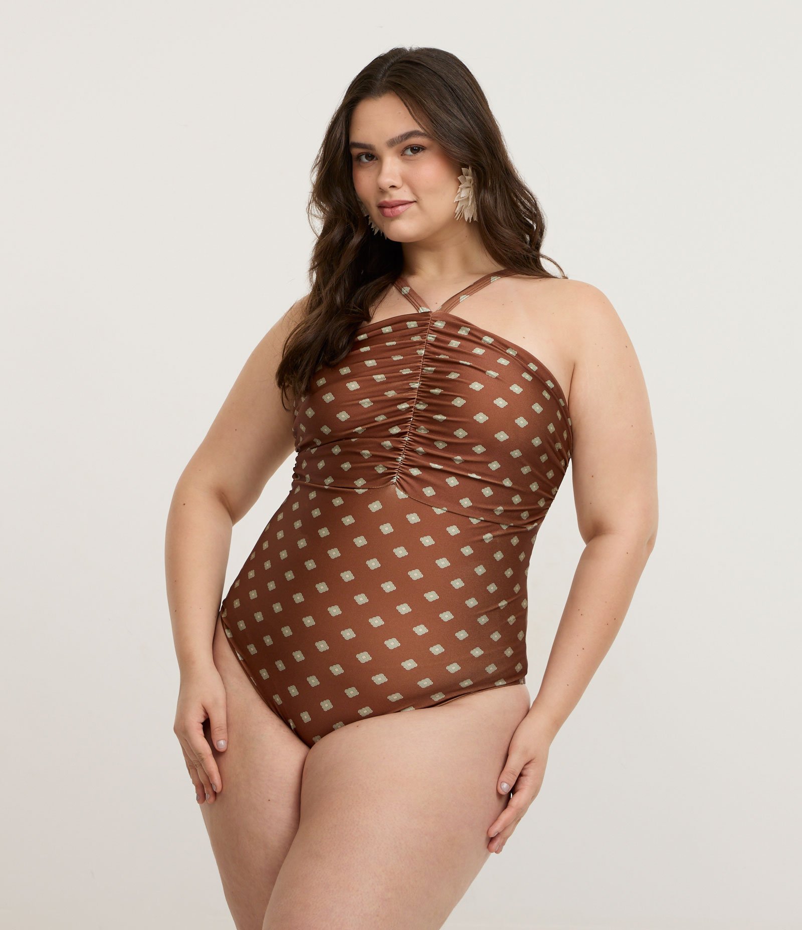 Maiô em Microfibra com Franzido no Busto Curve & Plus Size Marrom 2