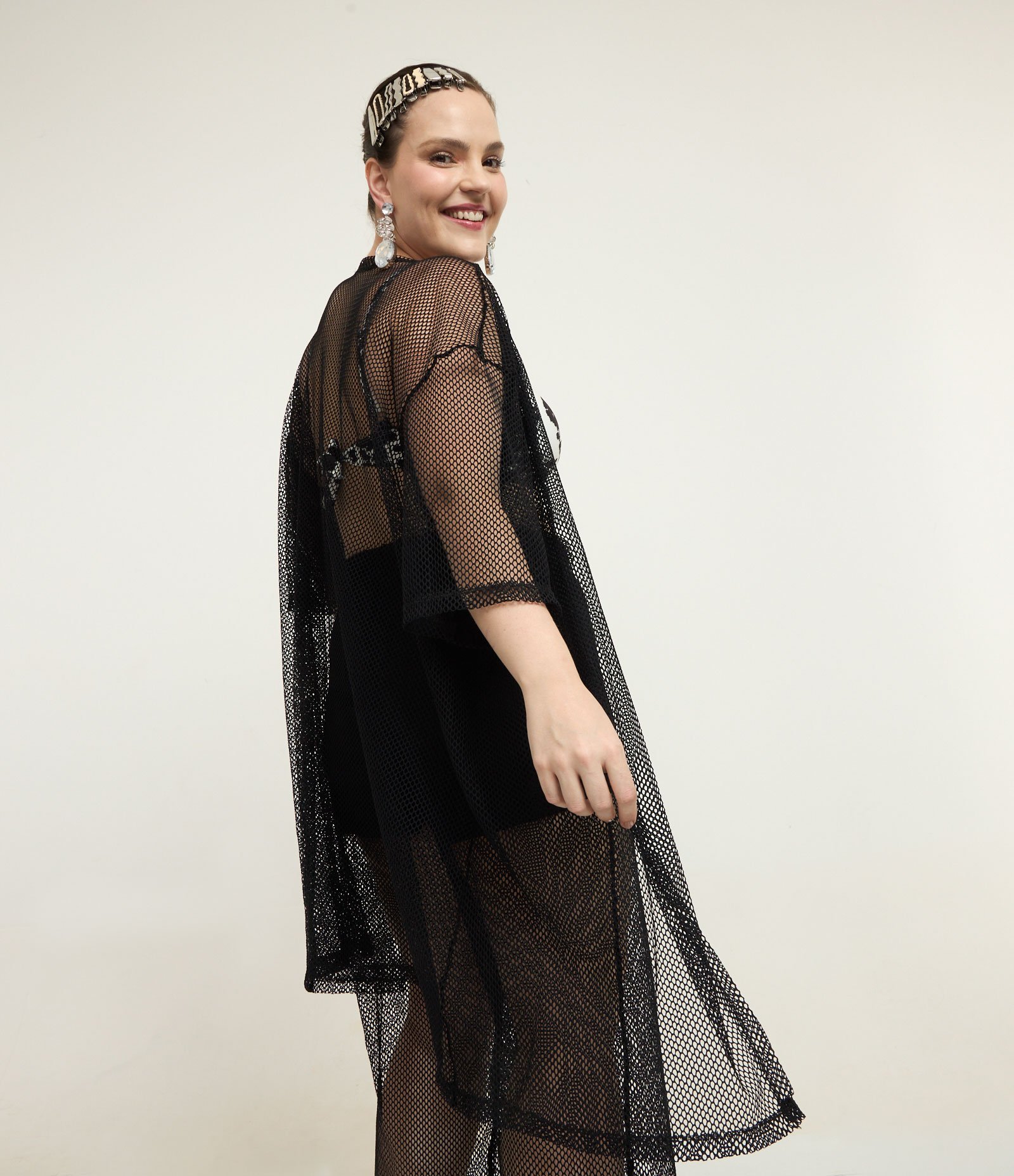 Kimono Alongado em Arrastão Curve & Plus Size Preto 4