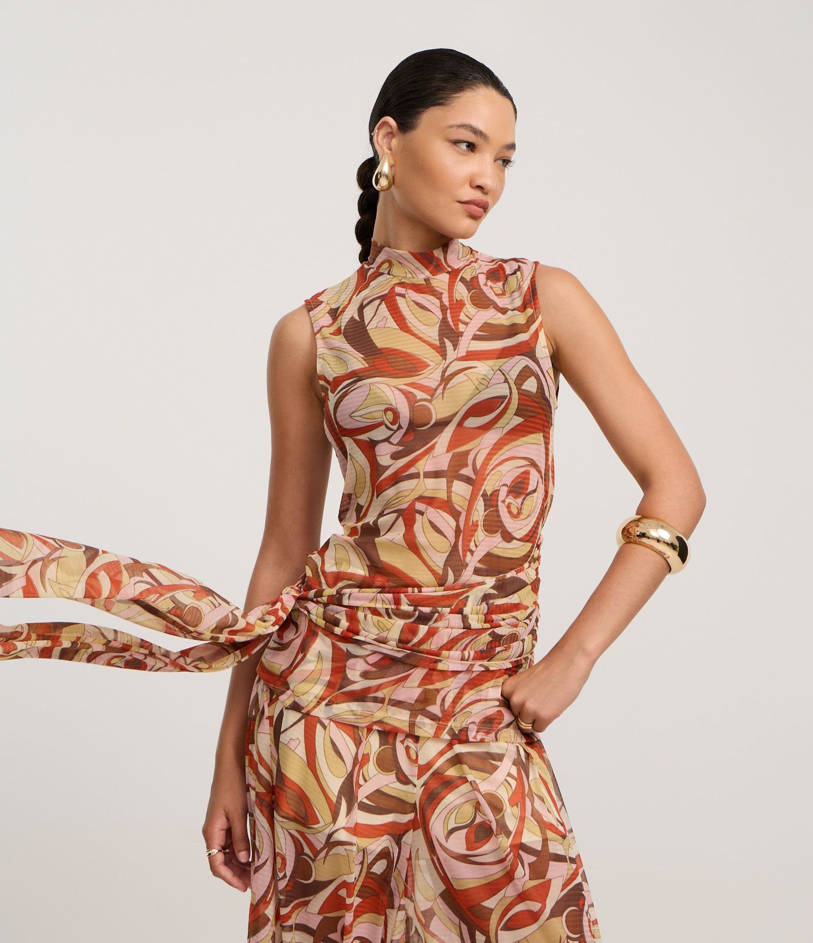 Blusa em Tule com Amarração e Estampa Abstrata Multicores 3