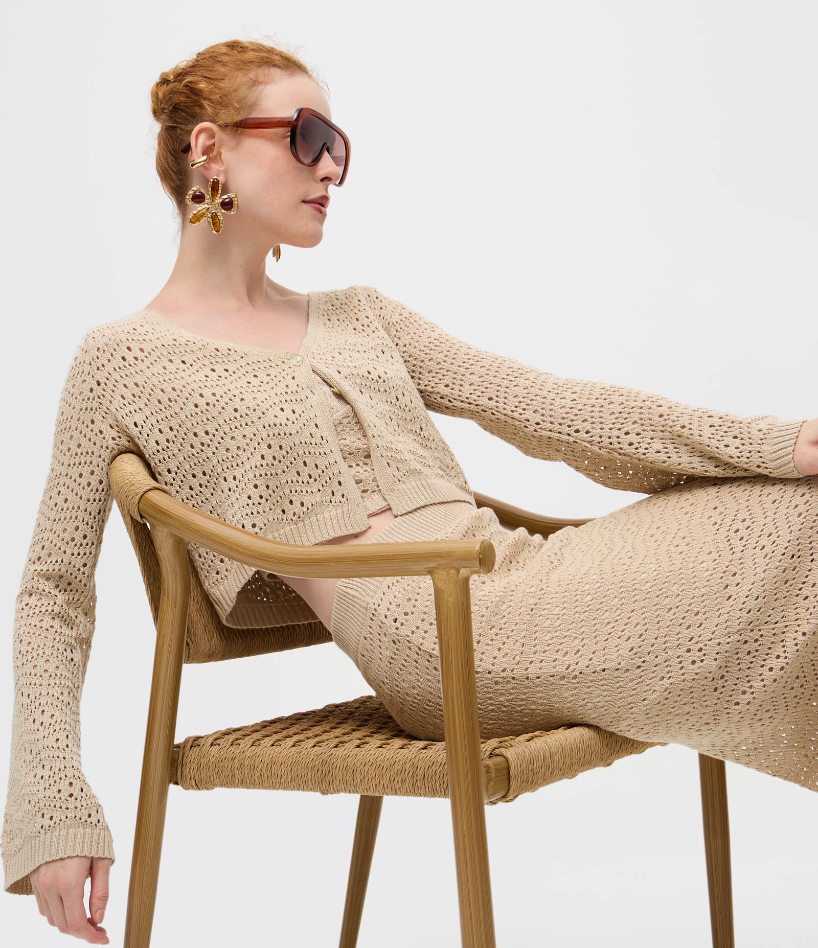 Cardigan Cropped em Tricô com Ponto Aberto e Manga Ampla Off White 1