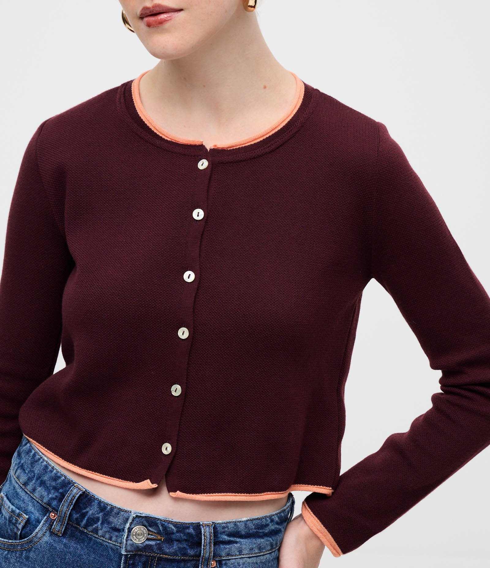 Casaco em Tricô com Acabamento Contrastante e Gola Redonda Vermelho 4