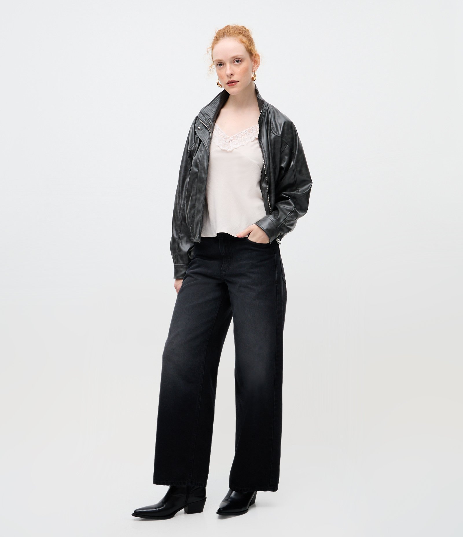 Blusa de Alça Fina com Renda no Decote Branco 1