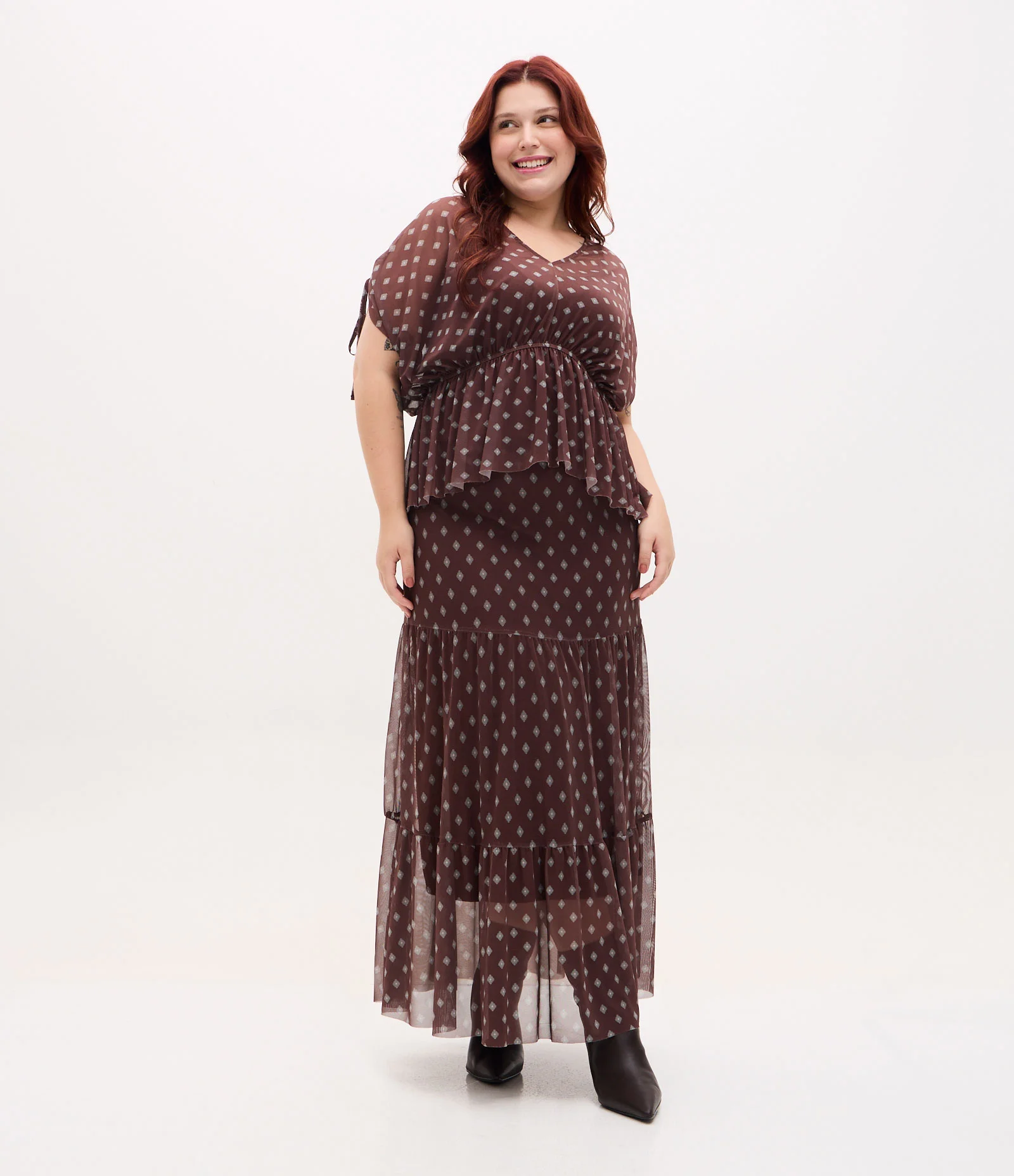 Blusa Bata em Tule com Forro Curve e Plus Size Marrom 2