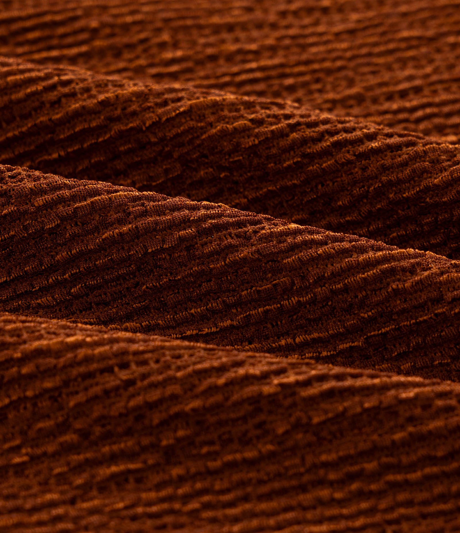 Blusa Regular Texturizada com Decote Degagê Curve & Plus Size Marrom 3